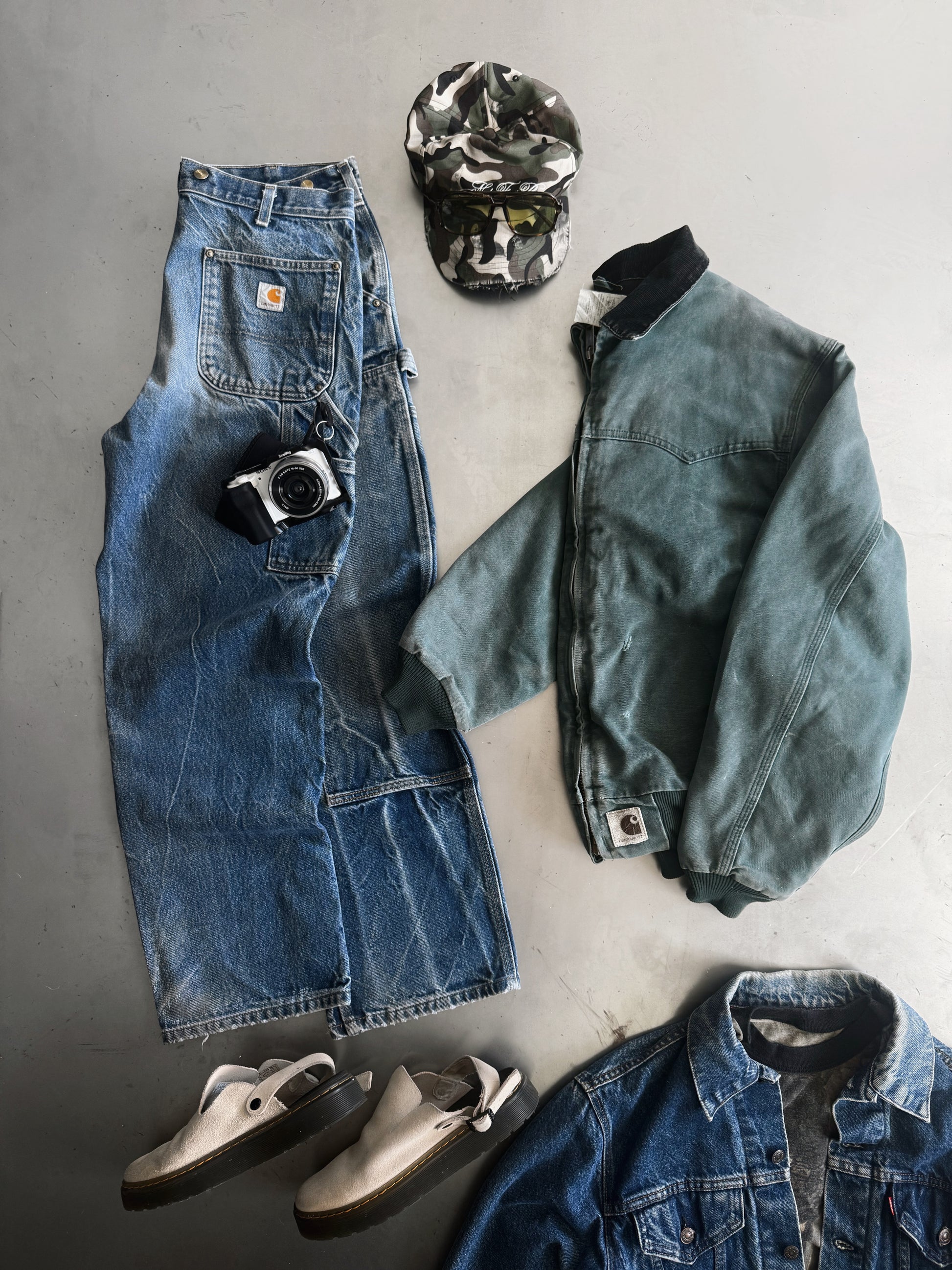 (L/XL) VINTAGE CARHARTT SANTA FE J14 GREEN FADED JACKET