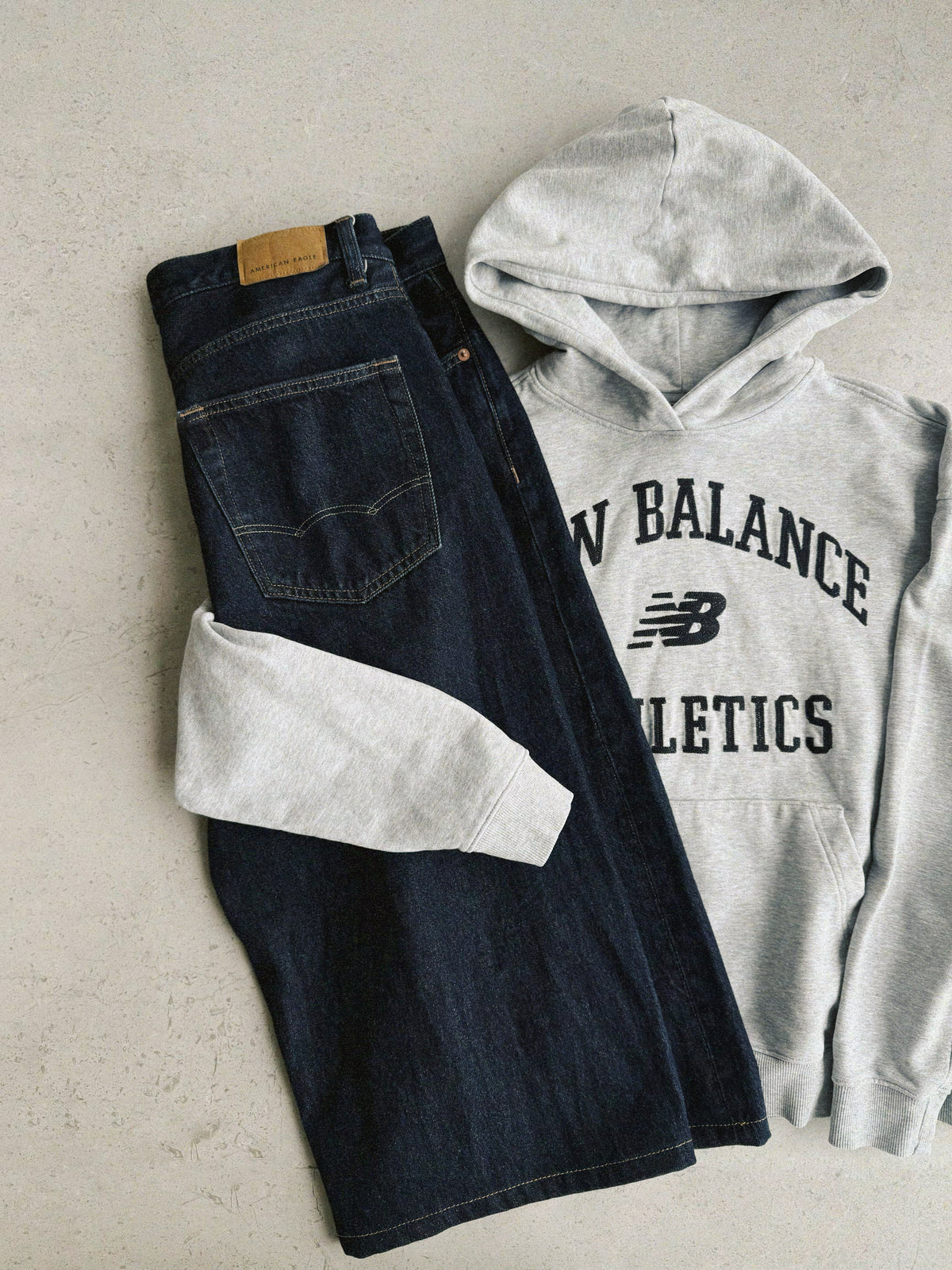 (L) NEW BALANCE TYPE RETRO HOODIE