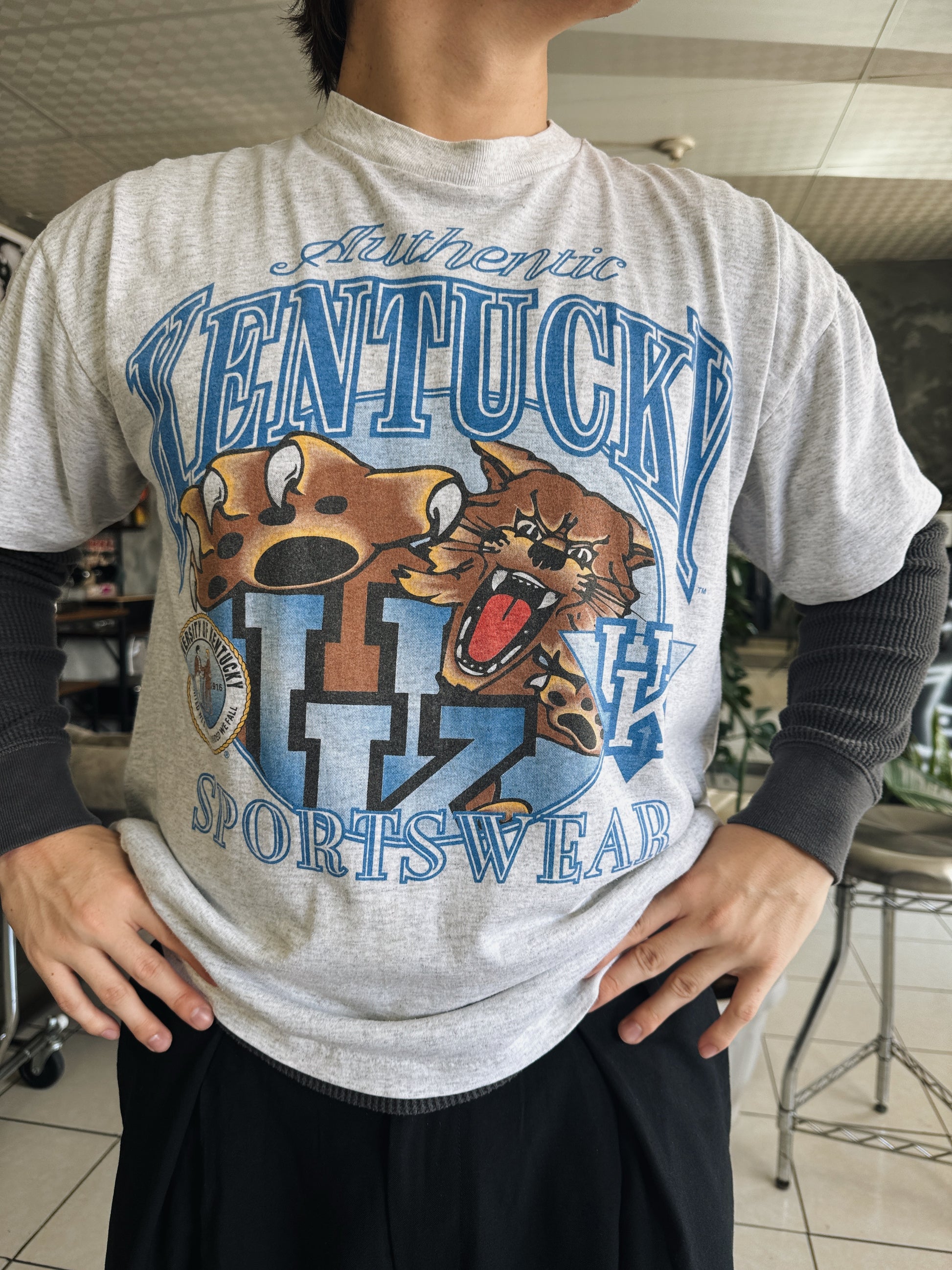 (BOXY M) VINTAGE KENTUCHY SPORT TEE