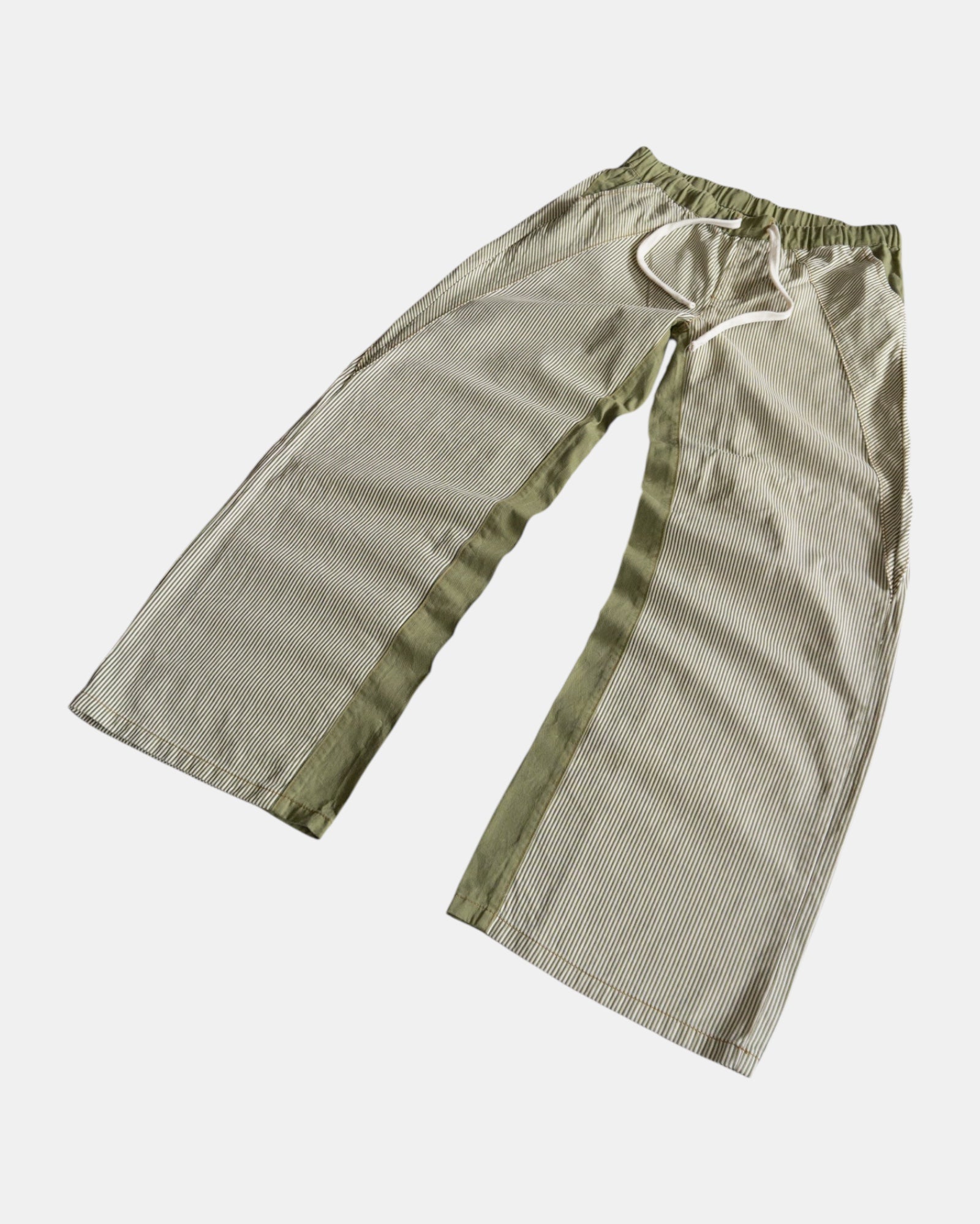 STRIPED WIDE LEG CHARMING CHARLIE PANTS - M