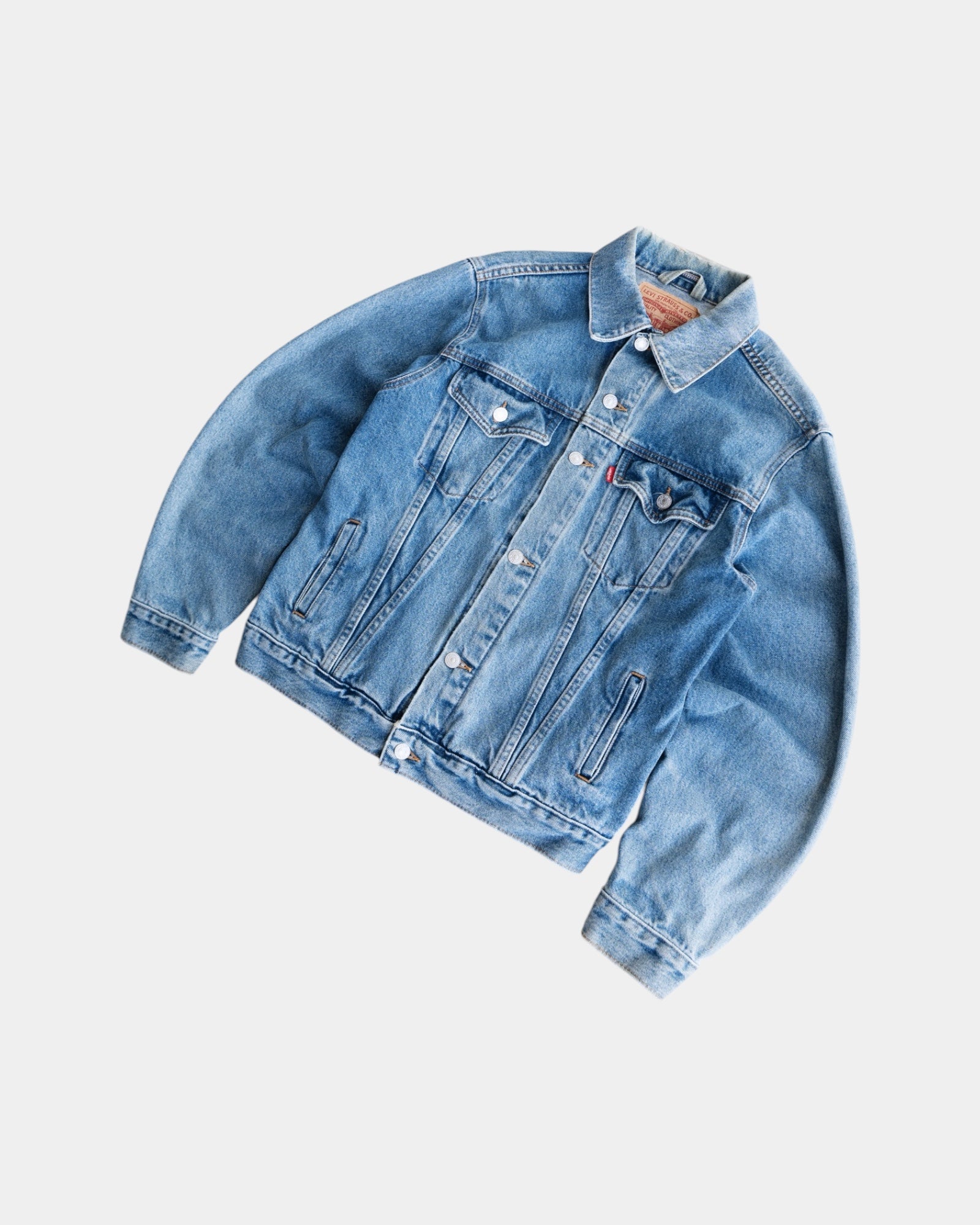 (M) VINTAGE LEVIS DENIM TRUCKER JACKET
