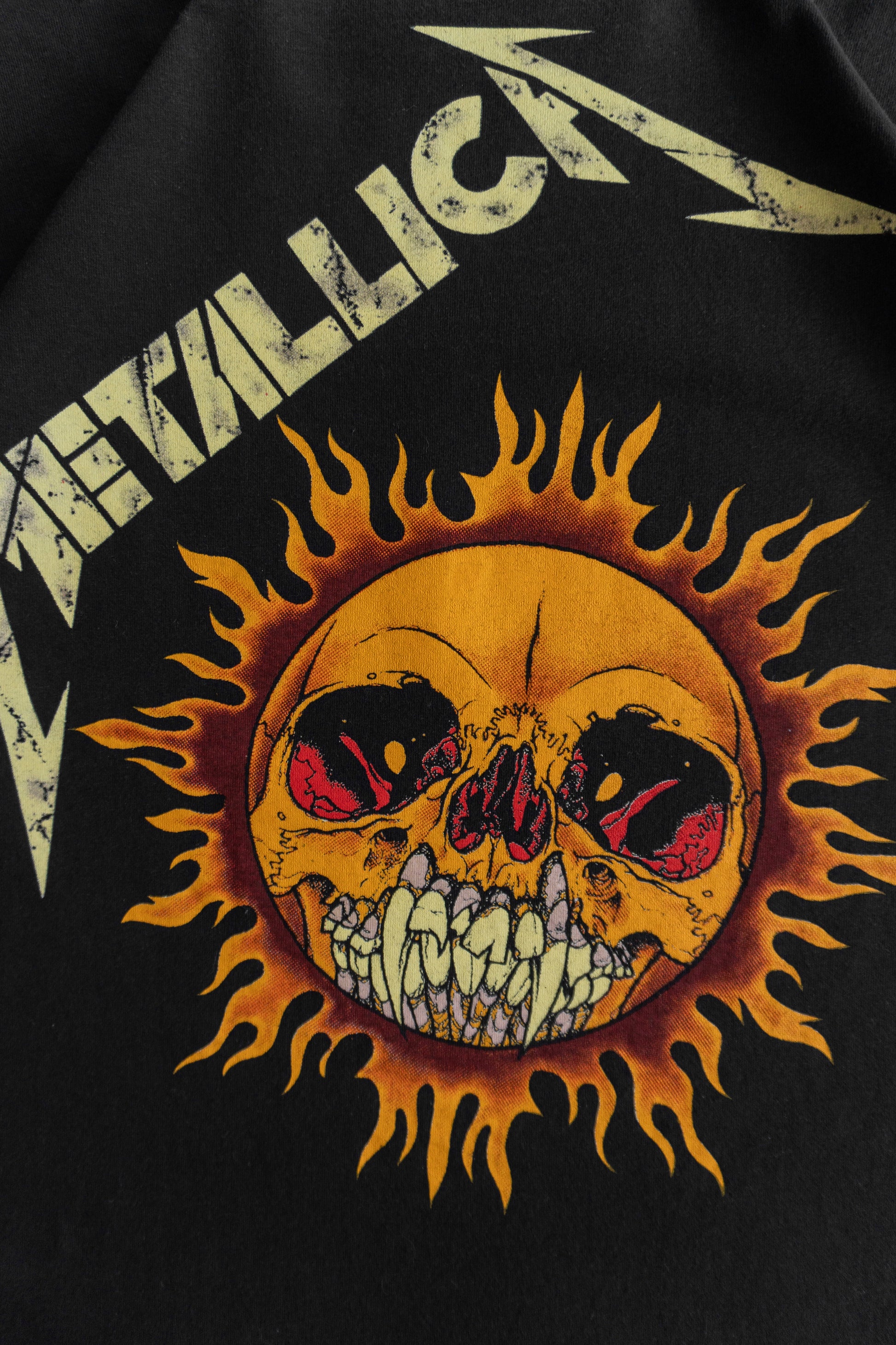 (M) 2000’S VINTAGE METALLICA PUSHEAD FLAMING SKULL BAND TEE