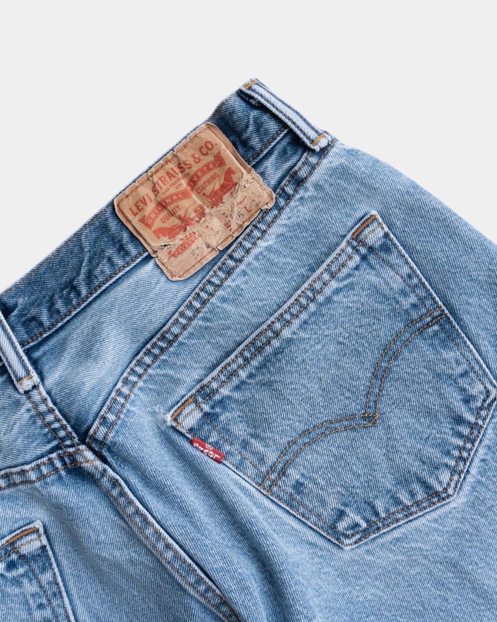 VINTAGE LEVIS 501 DENIM SHORT - 30