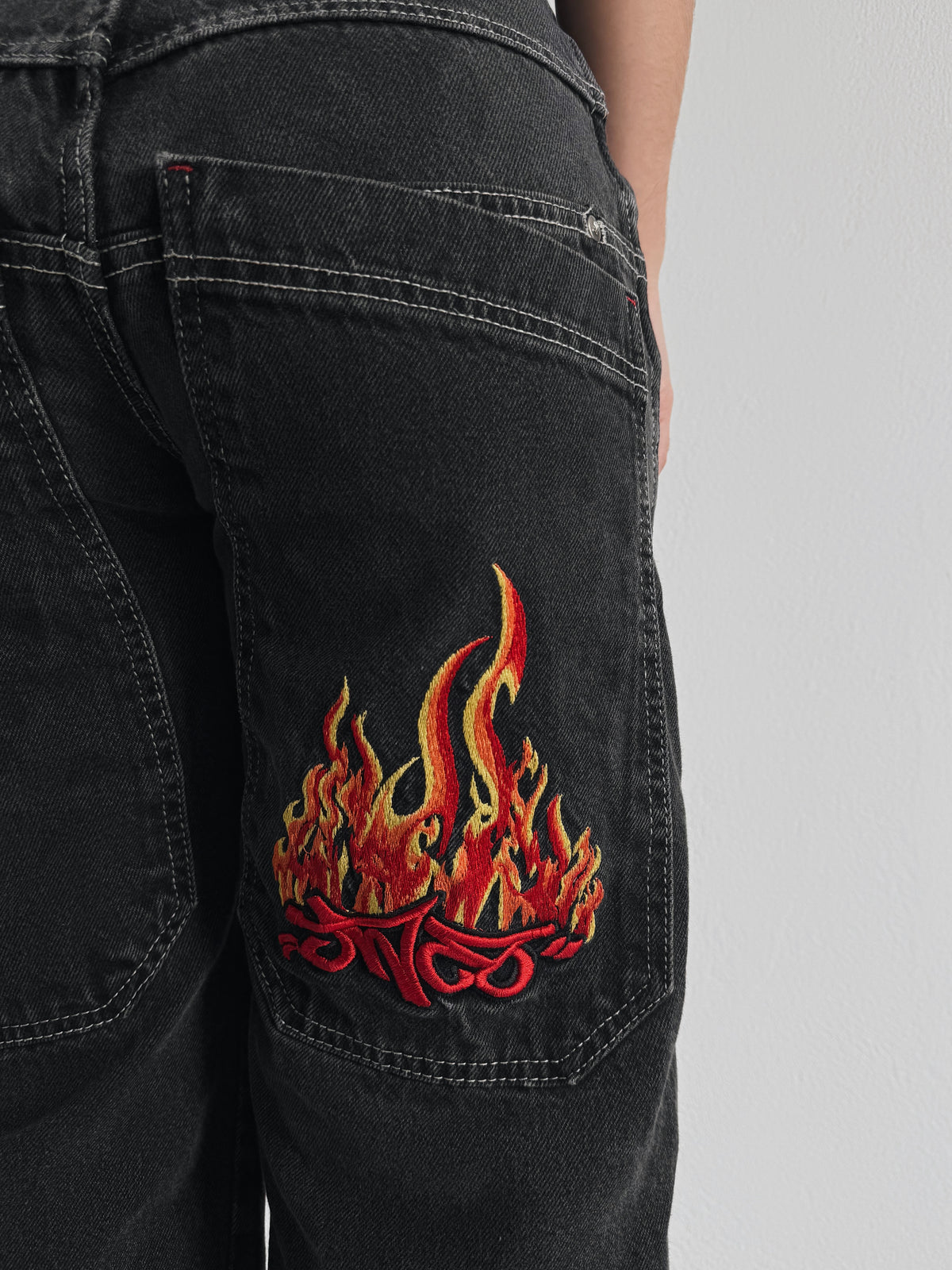 VINTAGE JNCO FLAME EMBROIDERED FADED PANTS