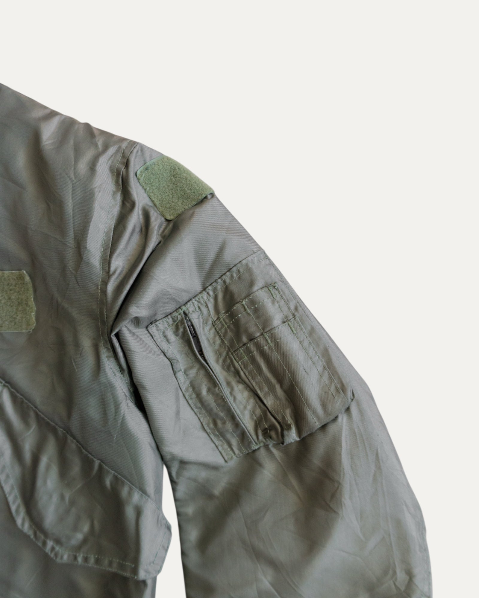 (L) 1980’S VINTAGE USAF CWU-45/P FLIGHT JACKET