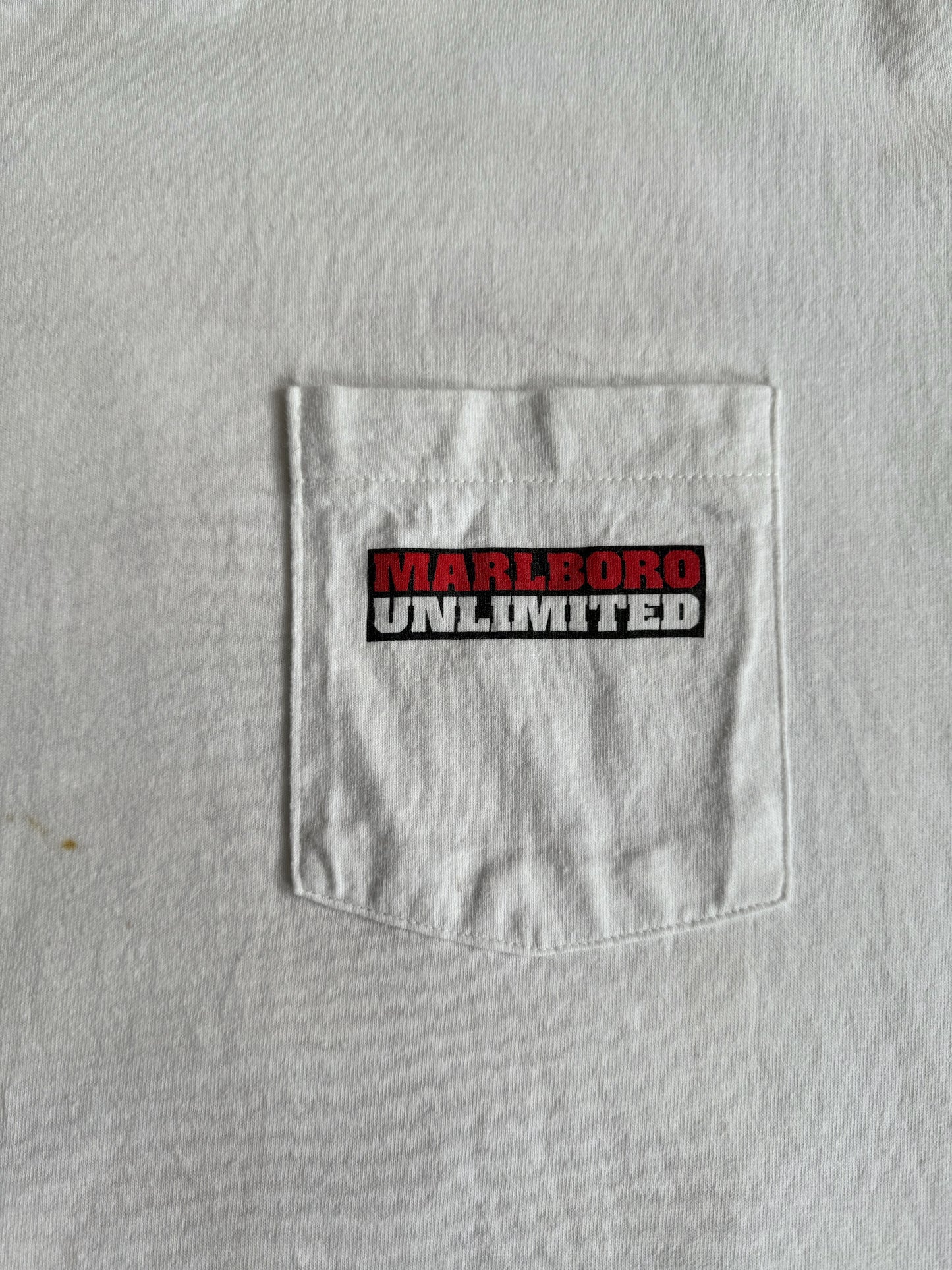 (L-XL) 1996 VINTAGE MARLBORO UNLIMITED CIGARRETE PROMO POCKET TEE COLLECTION