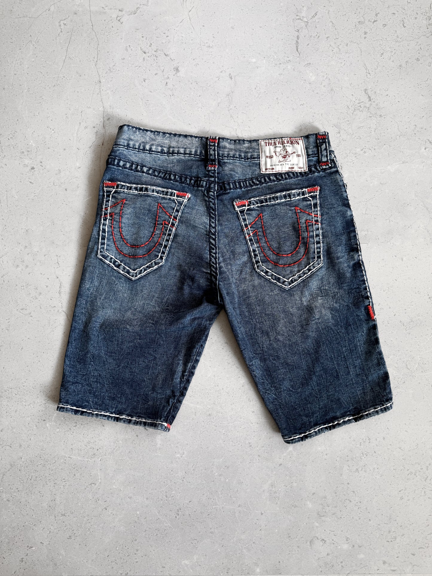 VINTAGE TRUE RELIGION SHORT - 33