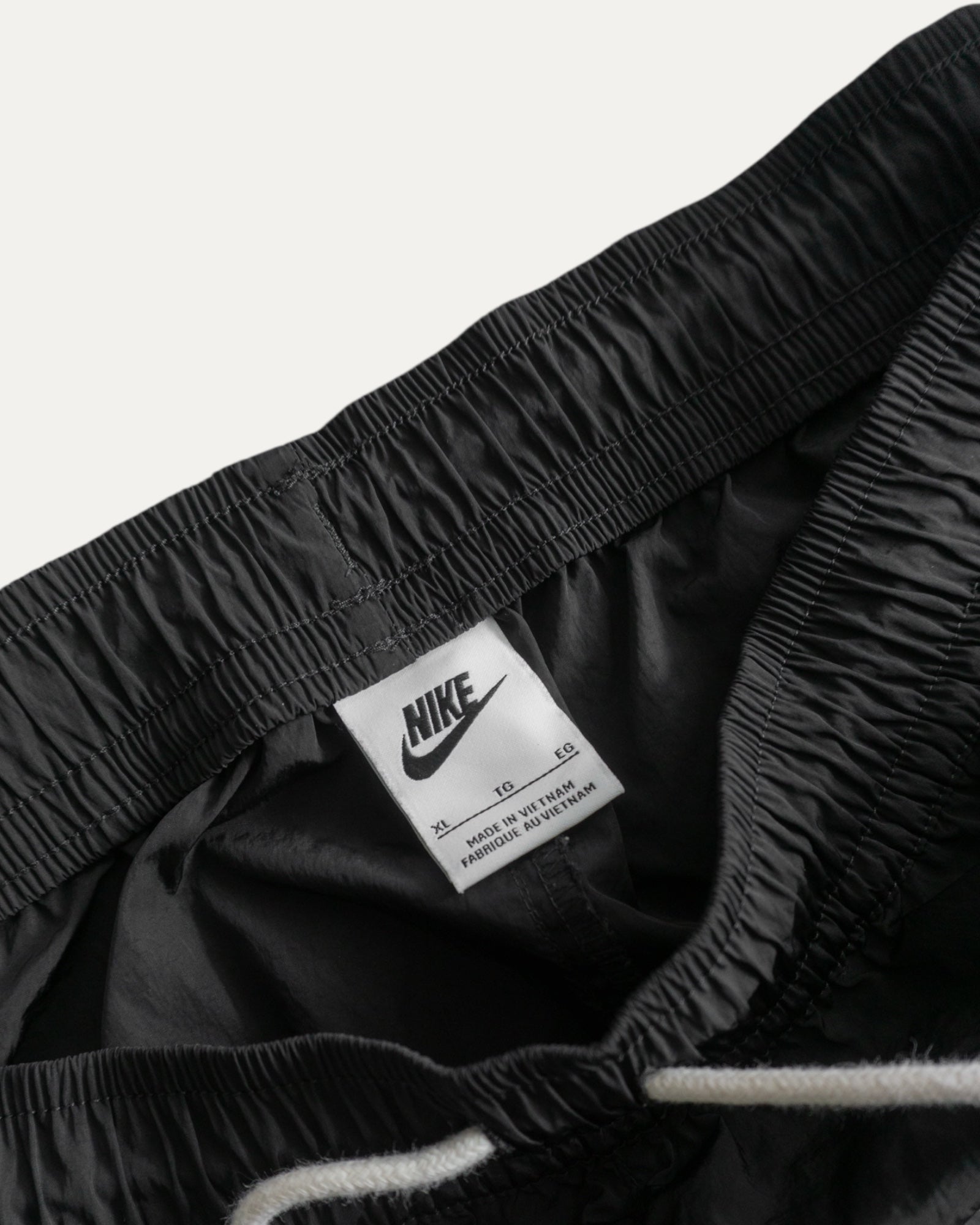 (XL) NIKE BLACK TRACK PANTS