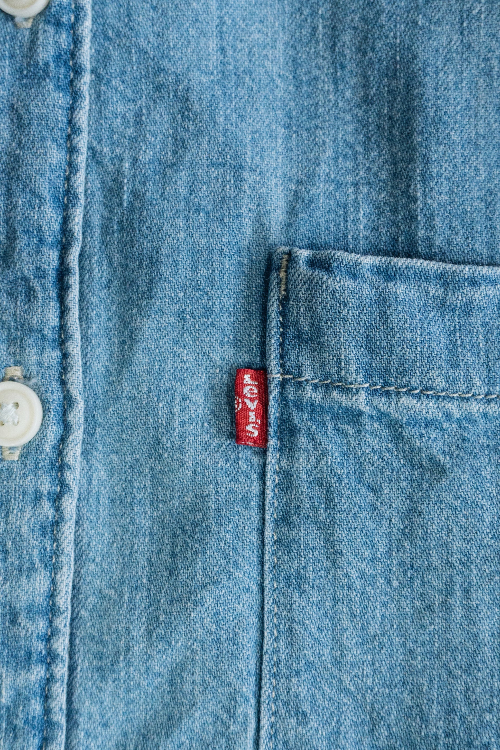 (M) LEVIS DENIM SHIRT