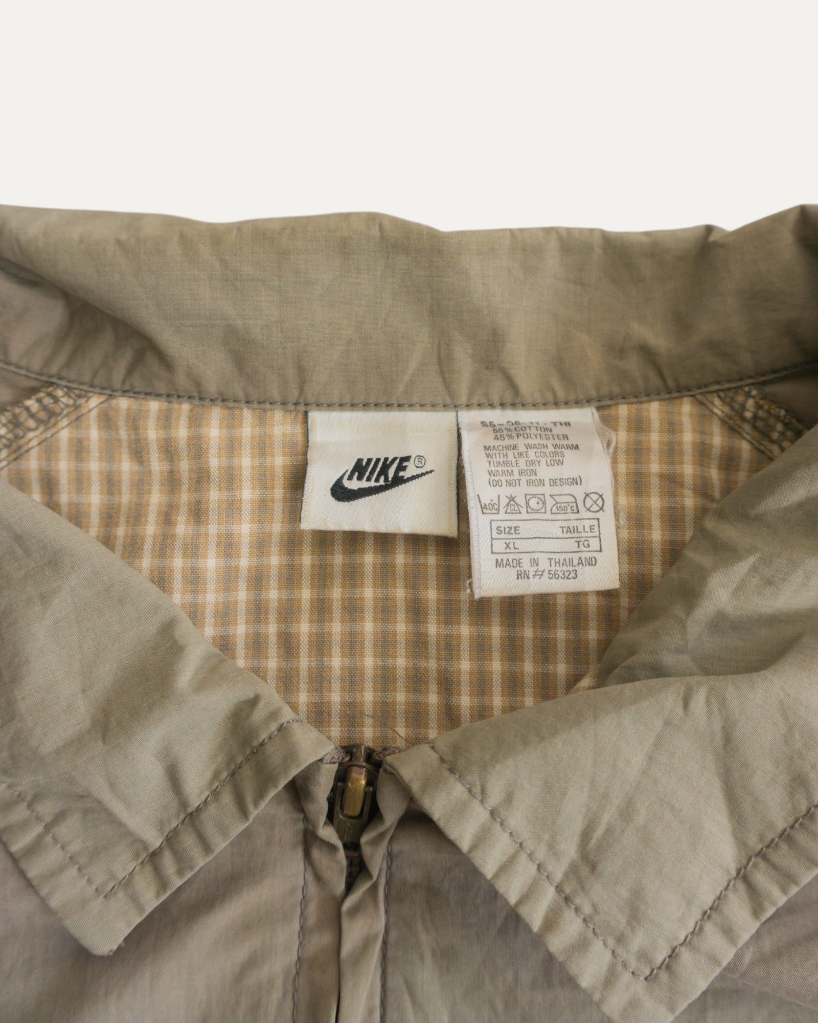 (L/XL) 90’S VINTAGE NIKE RETRO JACKET
