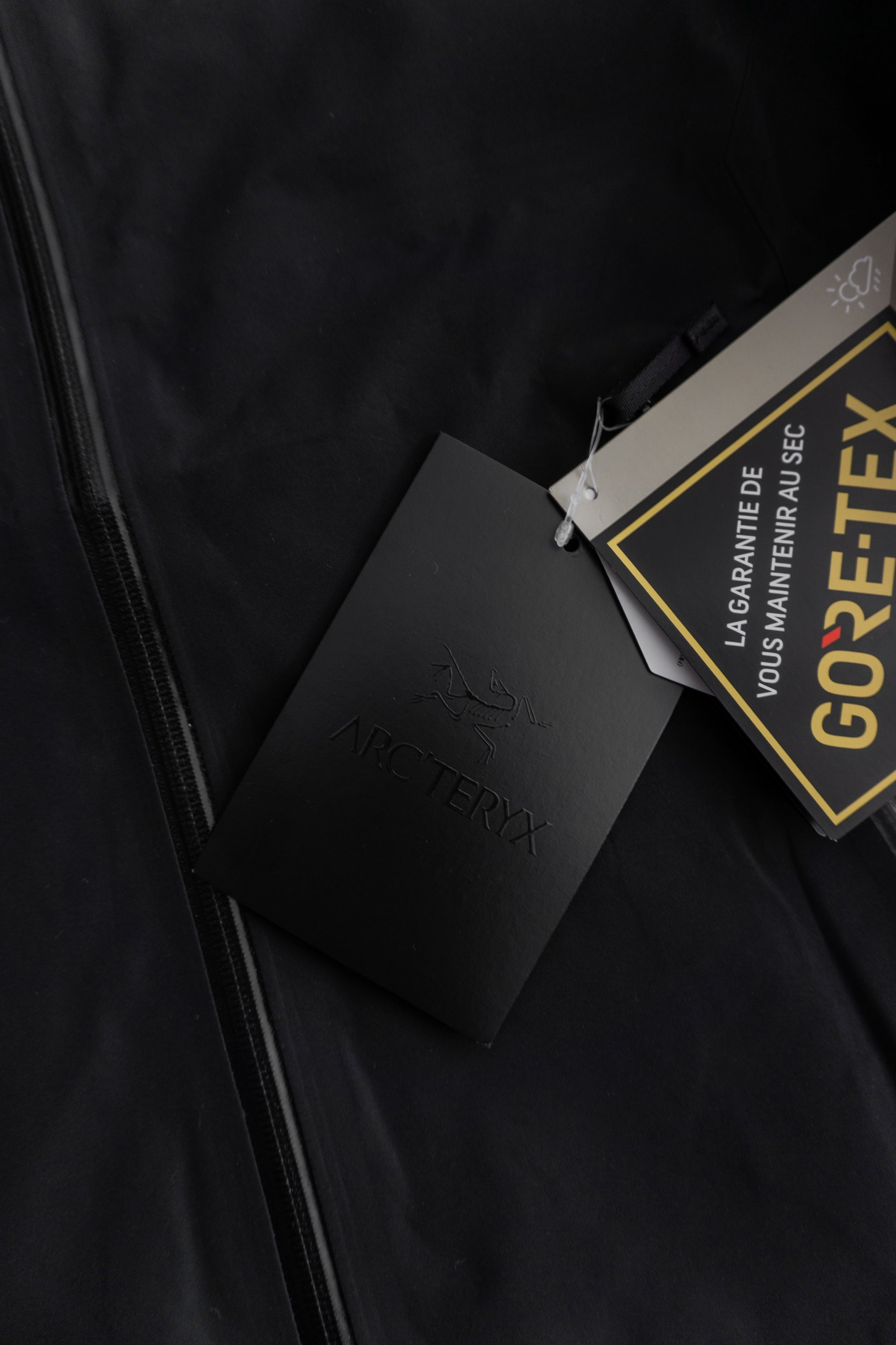 (M) ARC’TERYX BETA LT GORETEX JACKET (NEW)