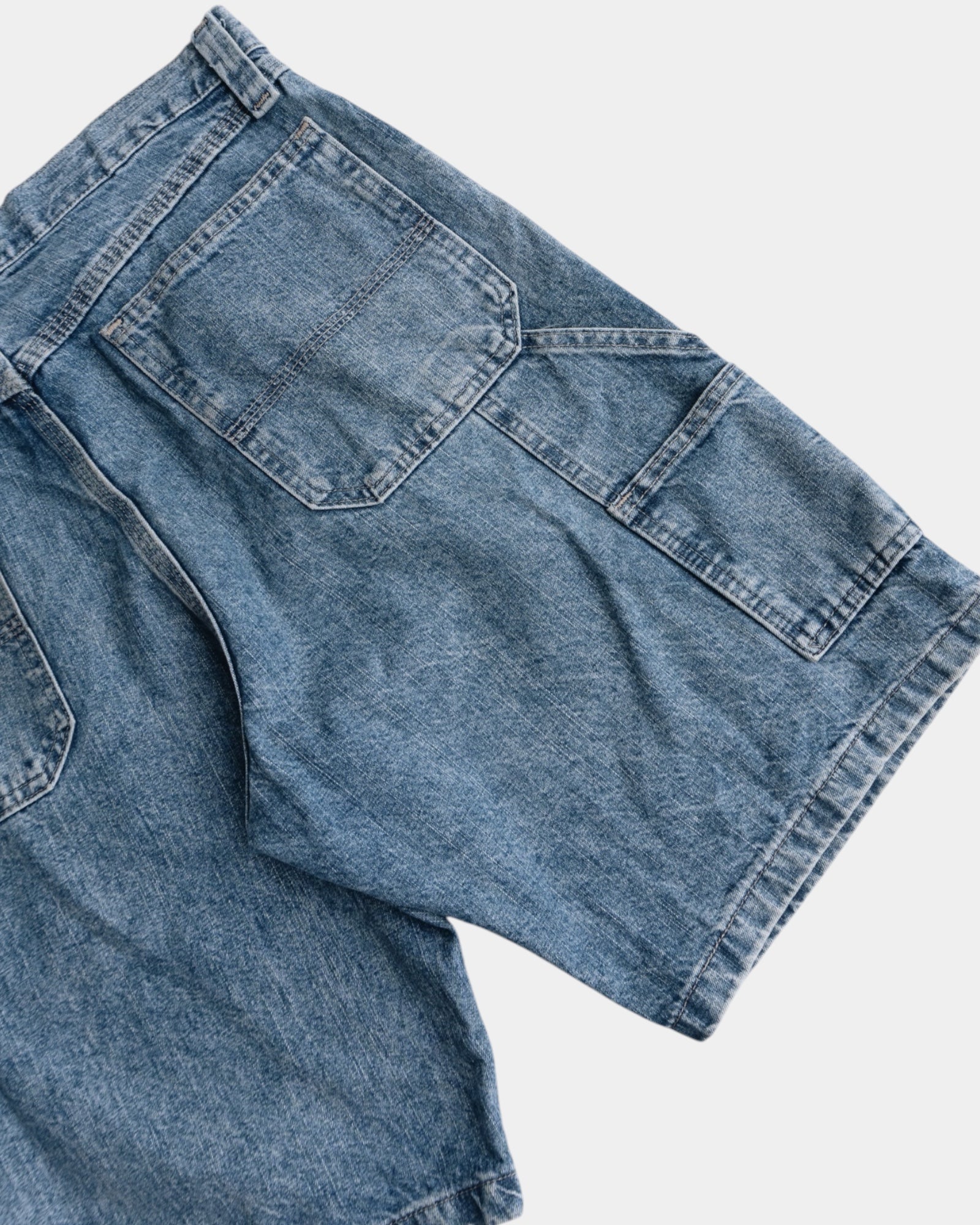 VINTAGE WRANGLER DENIM CARPENTER SHORT - 33