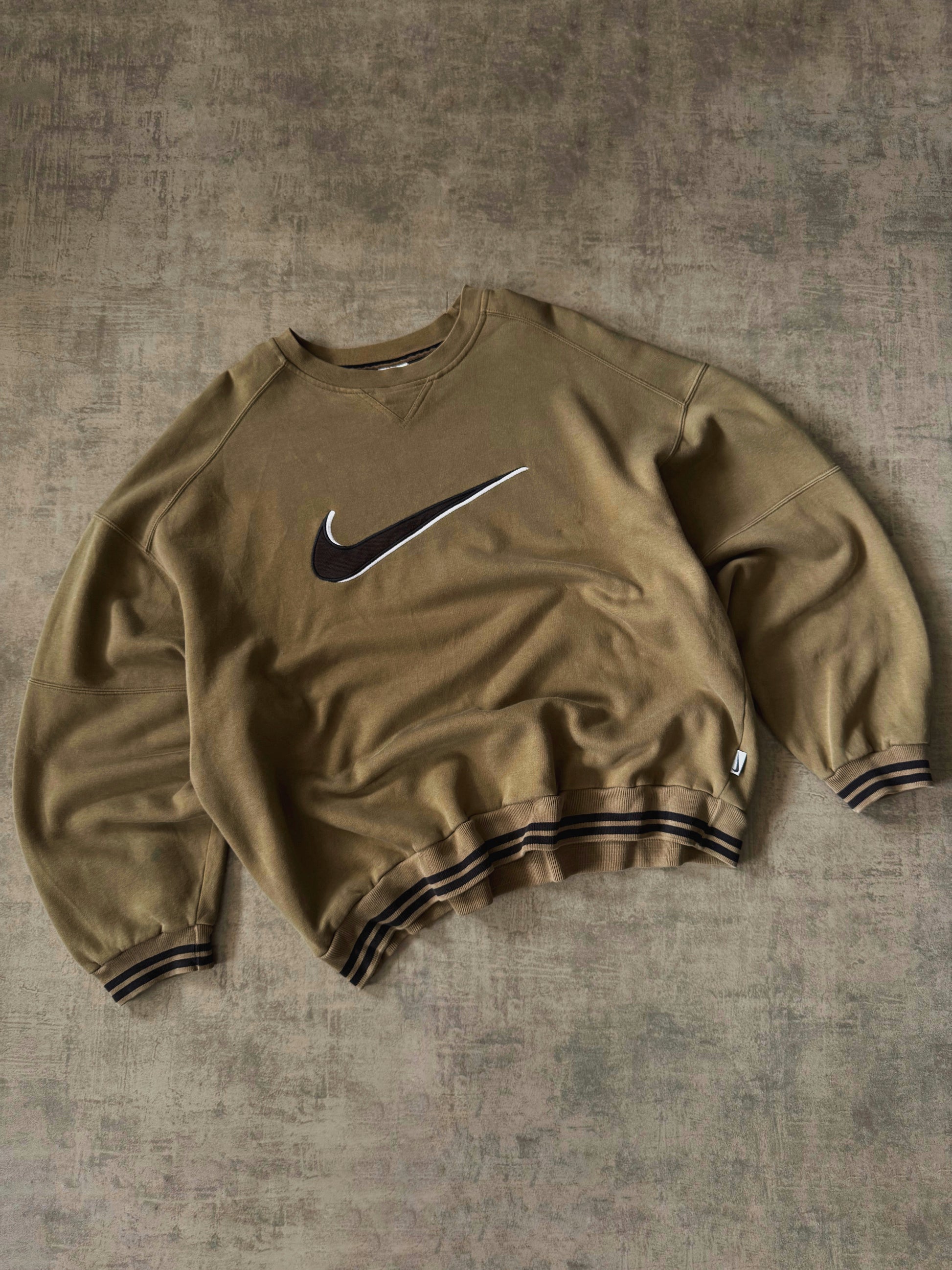 (FIT L) 90’S VINTAGE NIKE CREWNECK