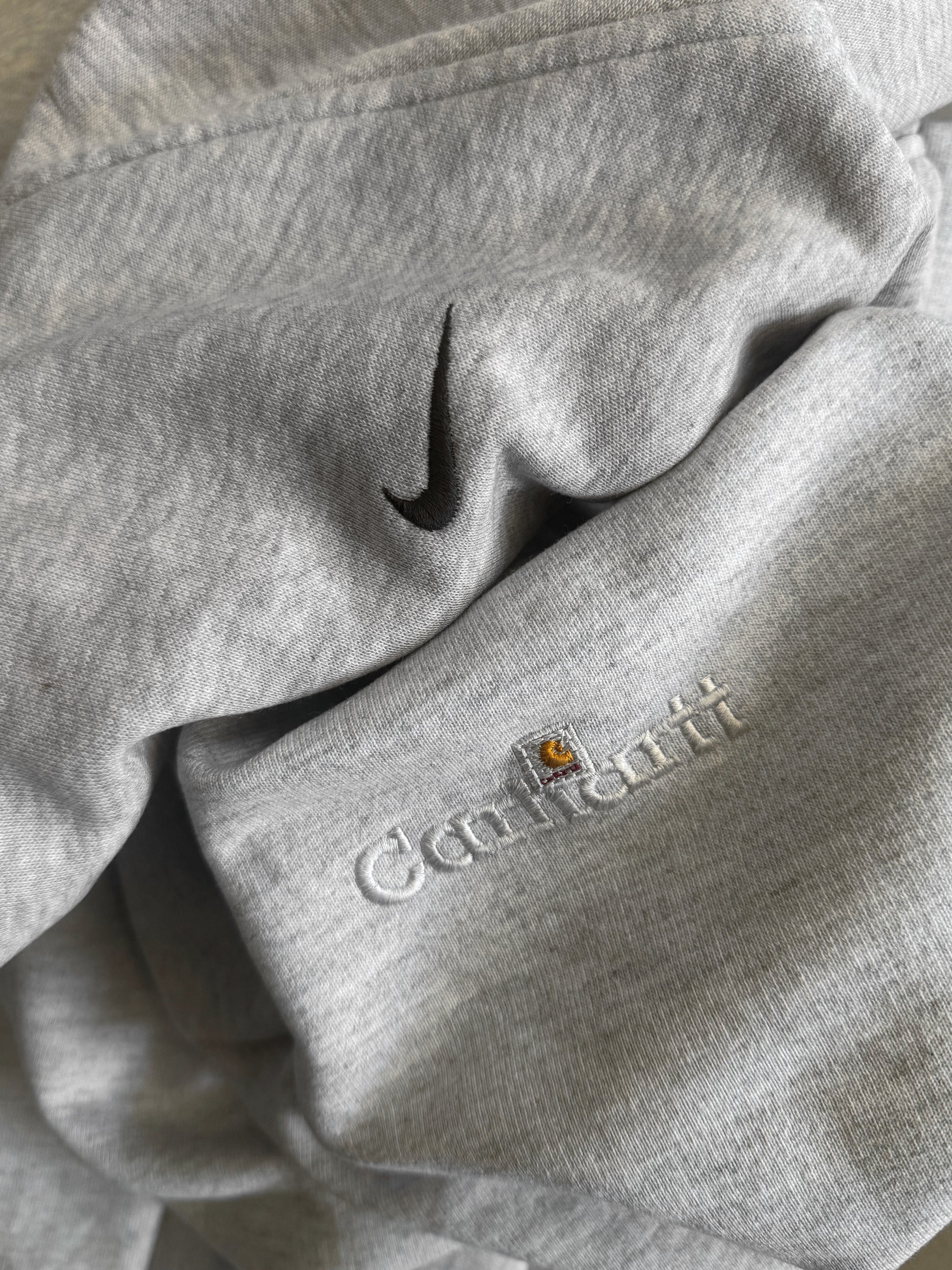 (XXL) 00’S VINTAGE CARHARTT CREWNECK