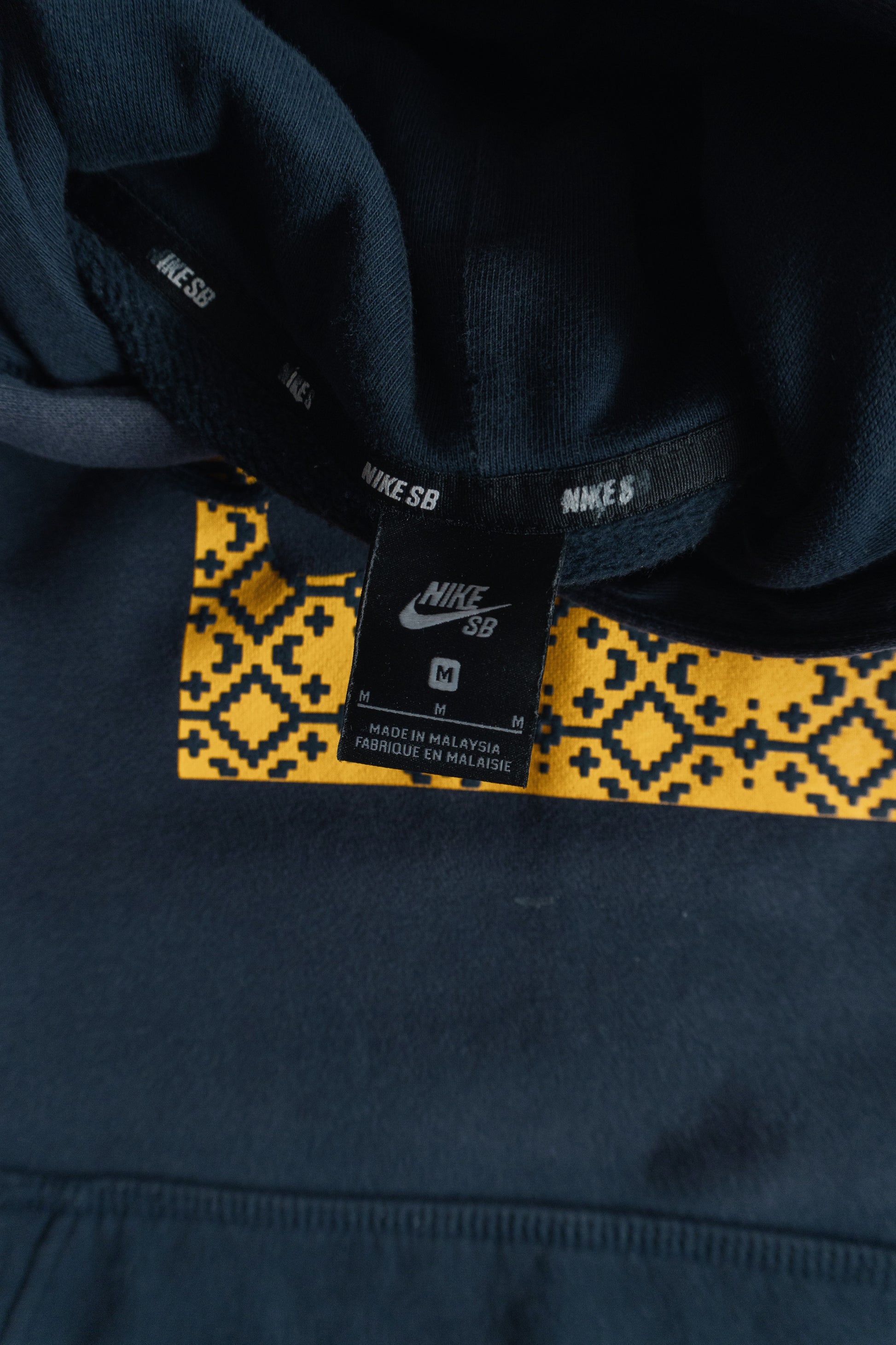 (M) NIKE HOODIE