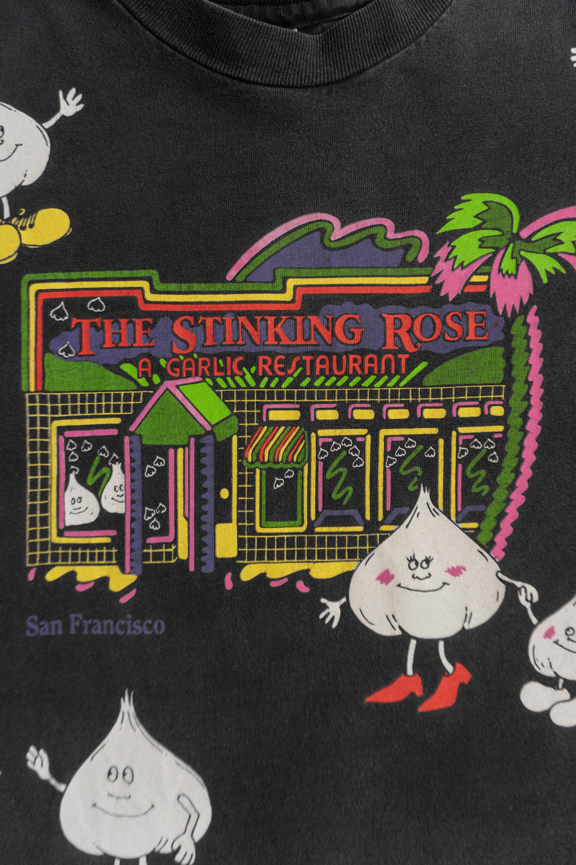 (L) 90’S VINTAGE STIKING ROSE AOP TEE