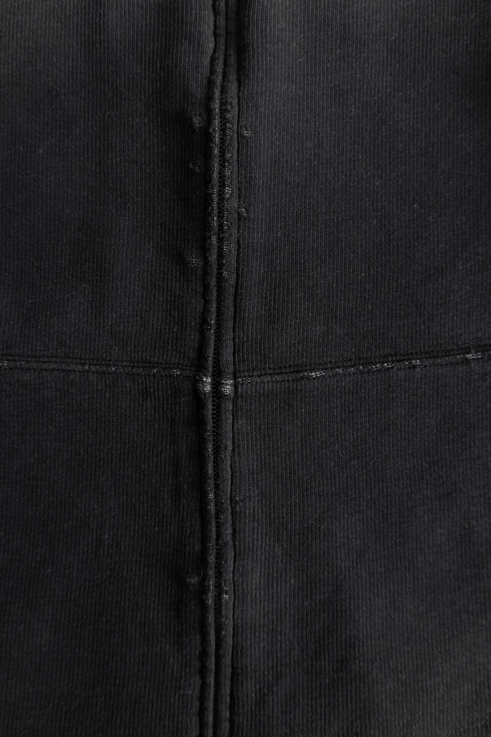 (S) AMAZING SWEATER DISTRESSED/FADED