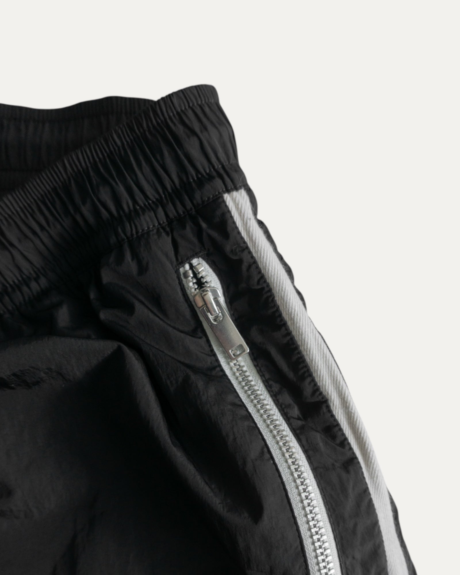 (XL) NIKE BLACK TRACK PANTS
