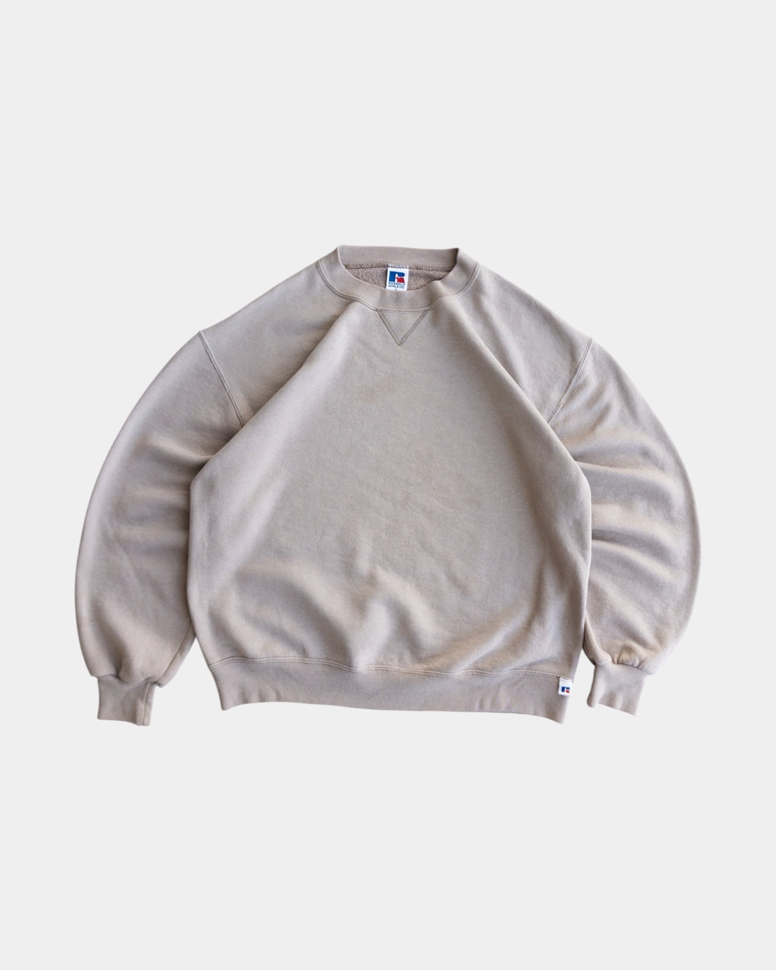 (L) 90’S VINTAGE RUSSELL MADE IN USA STONE CREWNECK