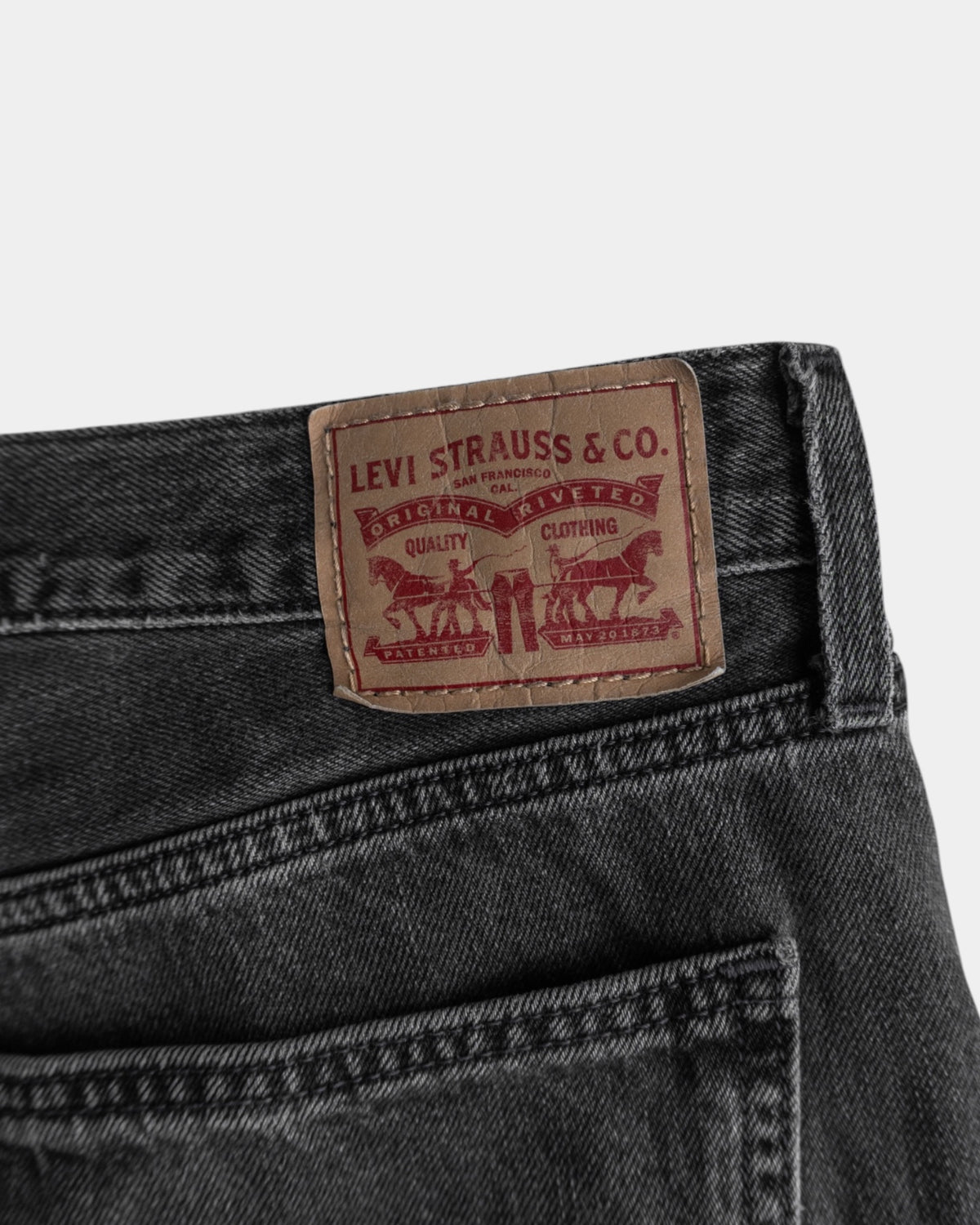 LEVIS FADED DENIM PANTS - 34x32