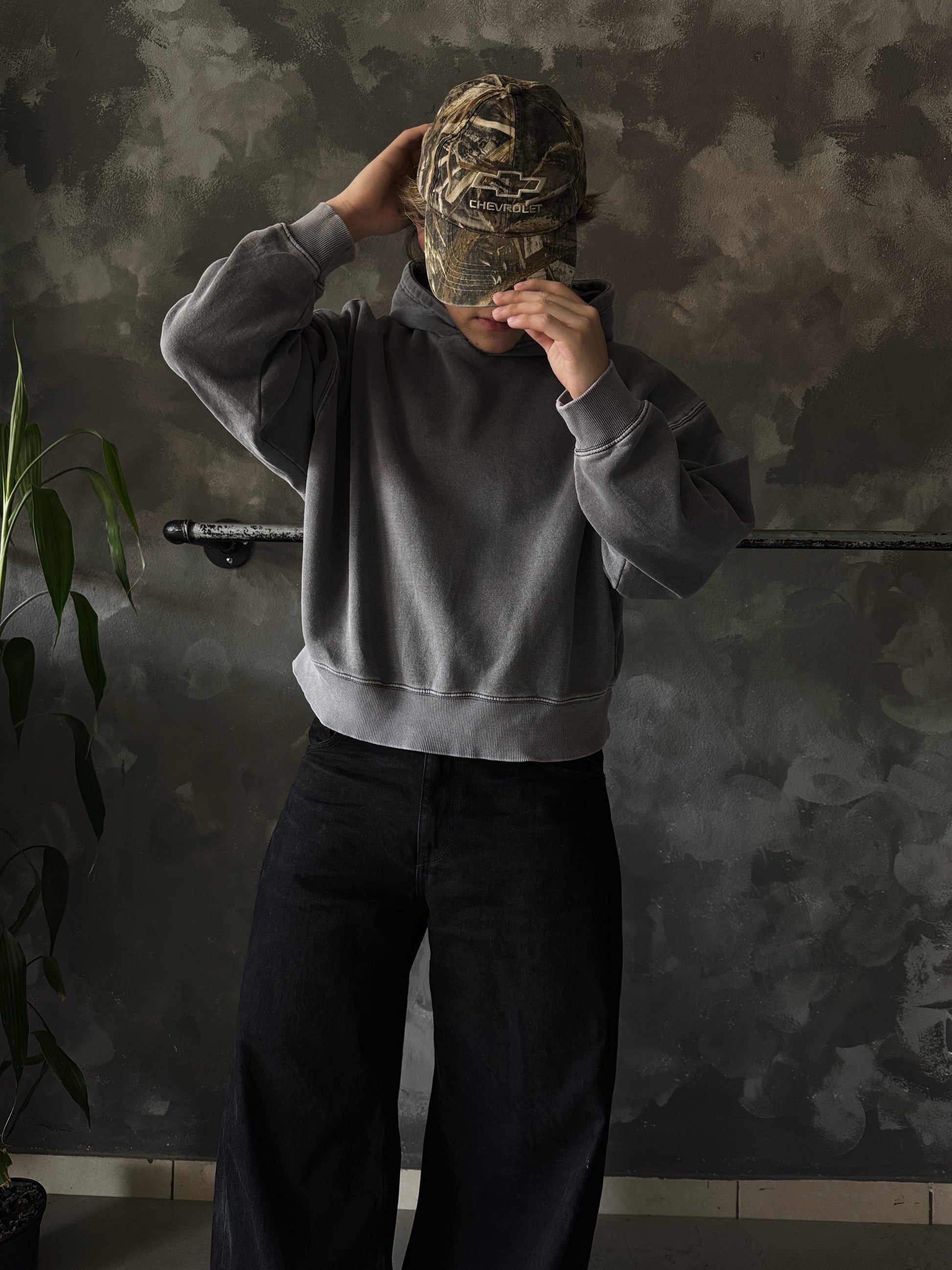 (BOXY M) GRAY FADED BOXY HOODIE