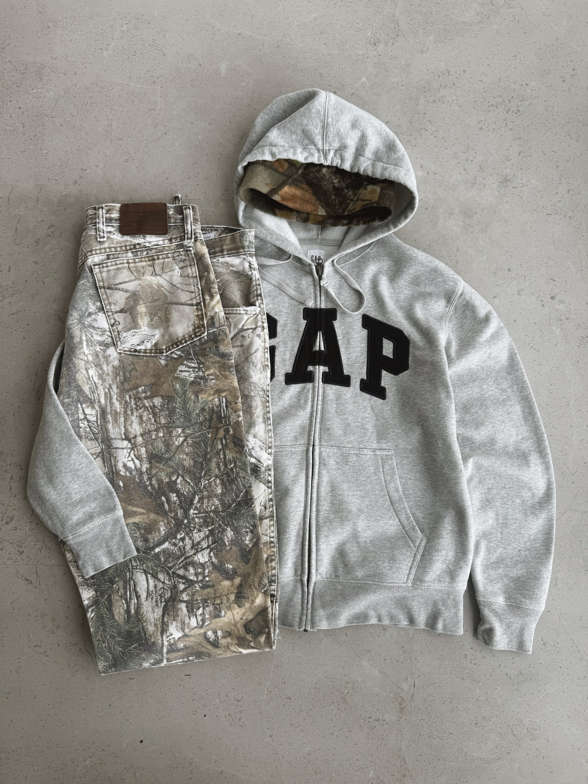(S/M) GAP HOODIE FULL ZIP