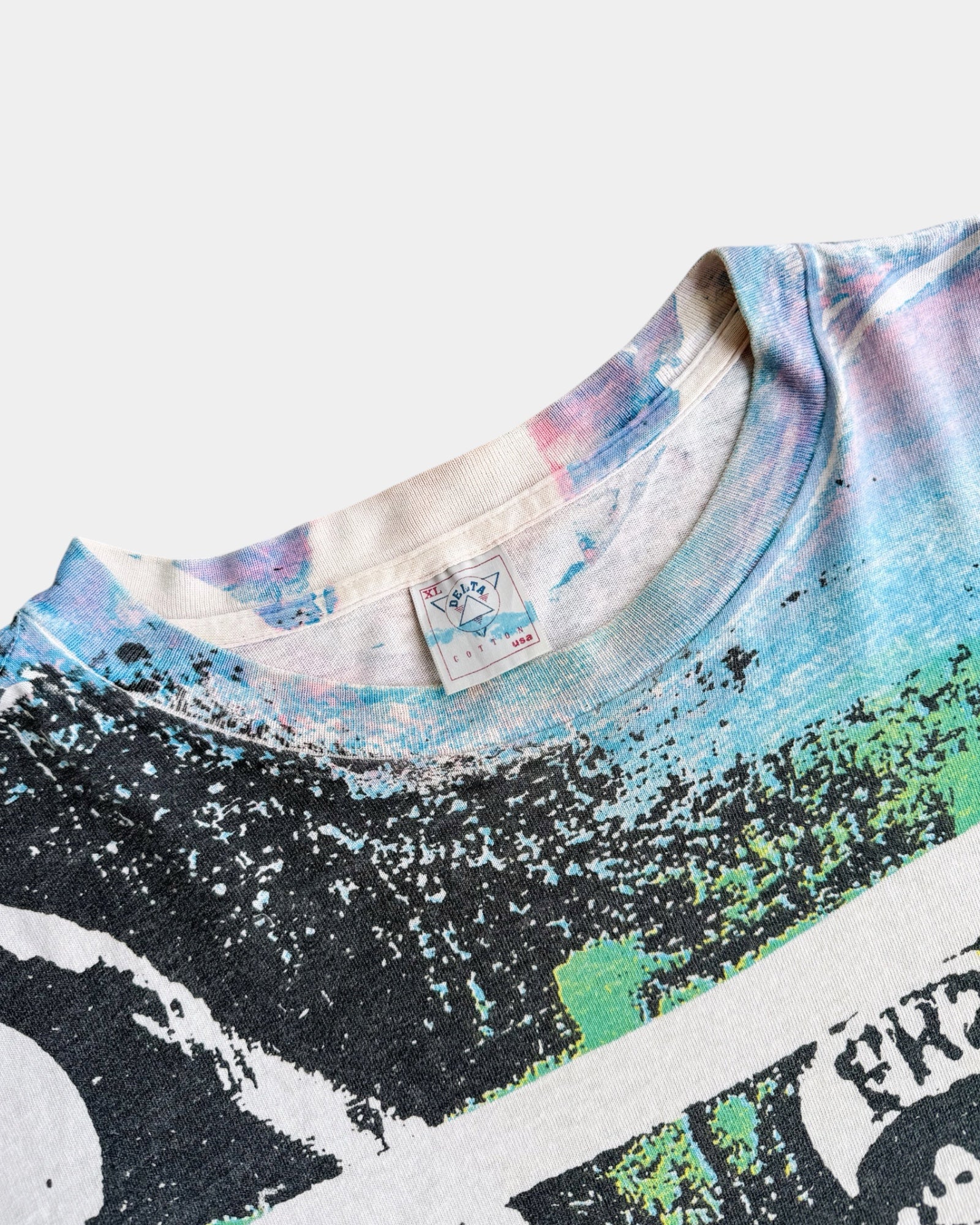 (FIT L) 90’S VINTAGE BEACH VOLLEYBALL AOP TEE
