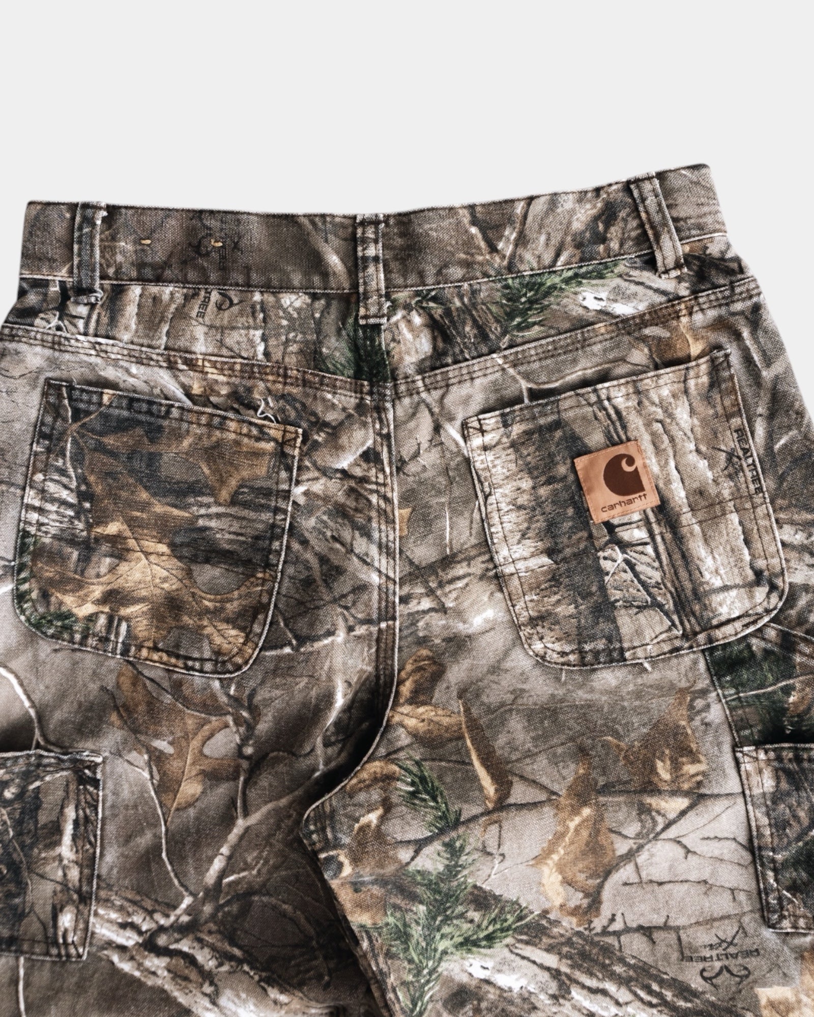 VINTAGE CARHARTT REALTREE CAMO PANTS