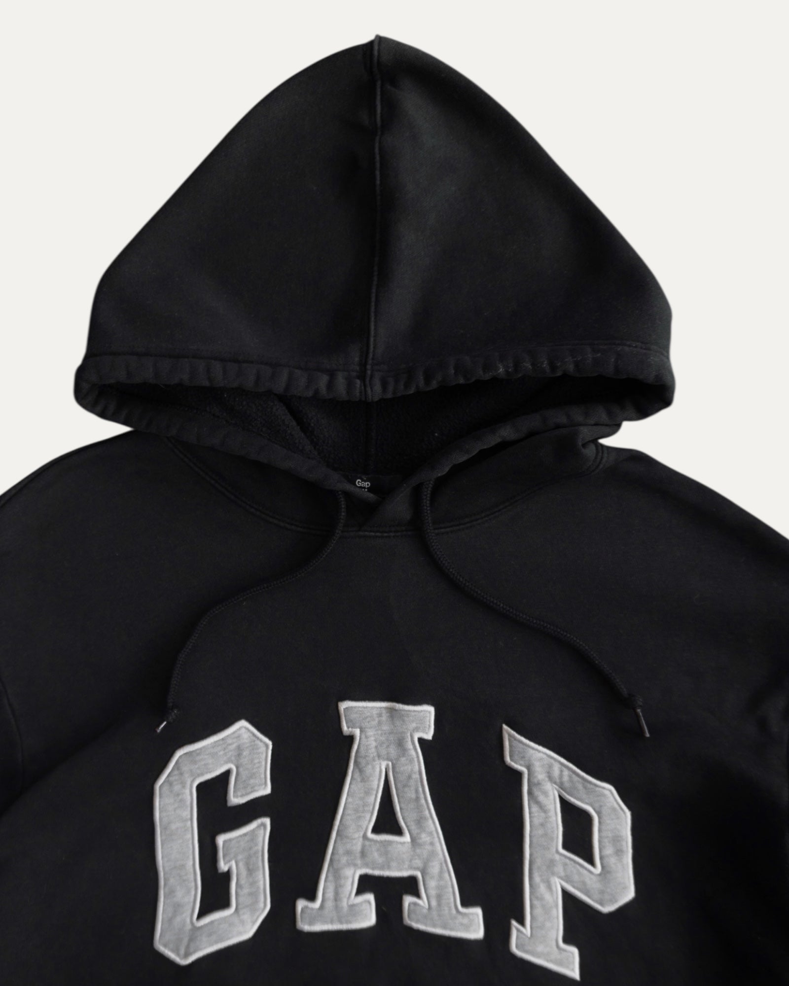 (FIT M) GAP BLACK HOODIE