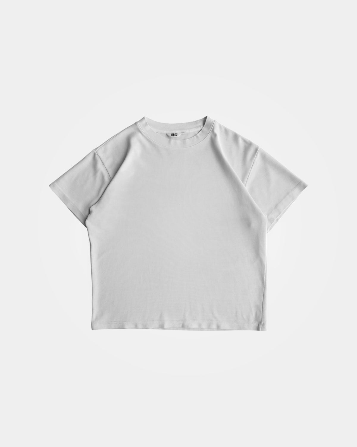 (S/M) UNIQLO WHITE TEE