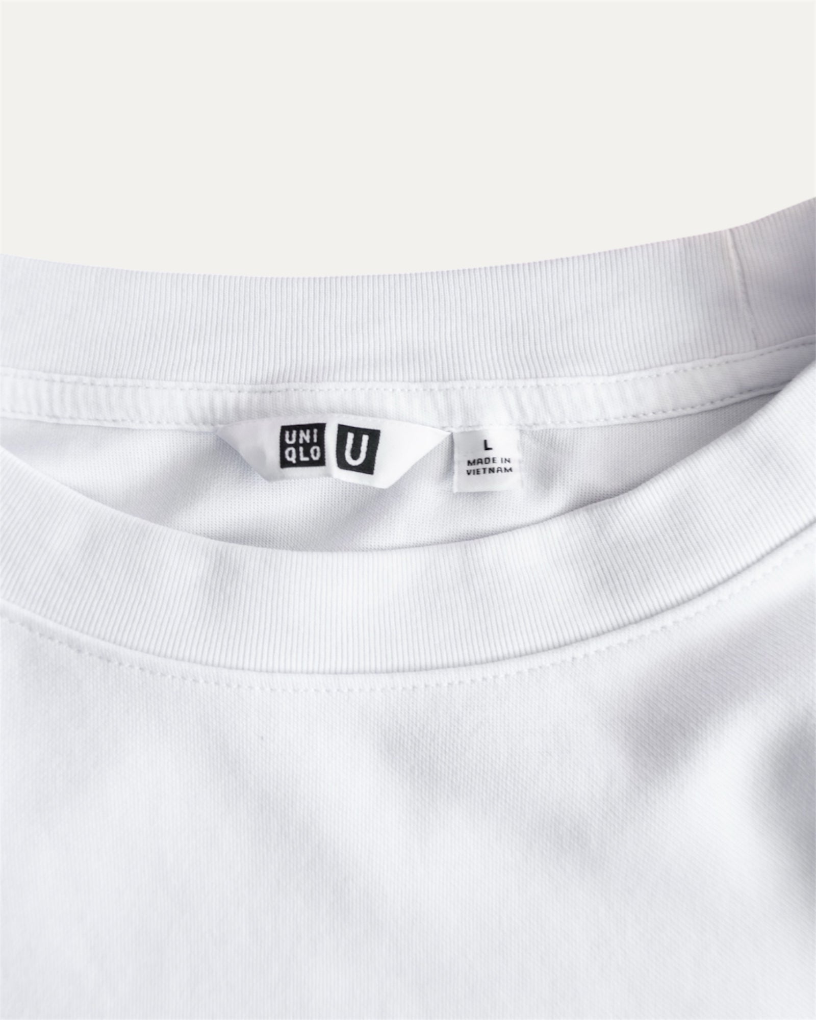 (L) UNIQLO BLANK TEE