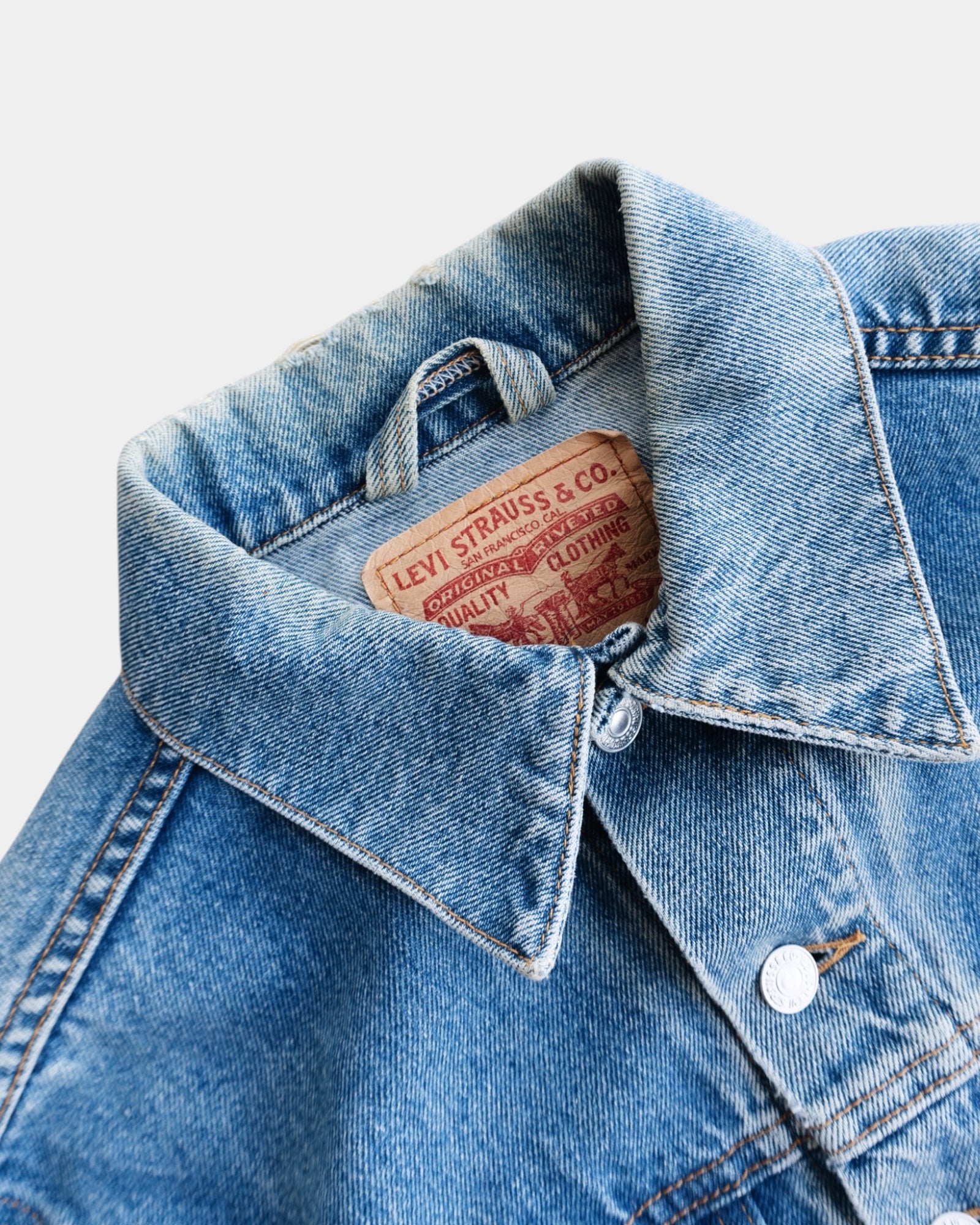 (M) VINTAGE LEVIS DENIM TRUCKER JACKET