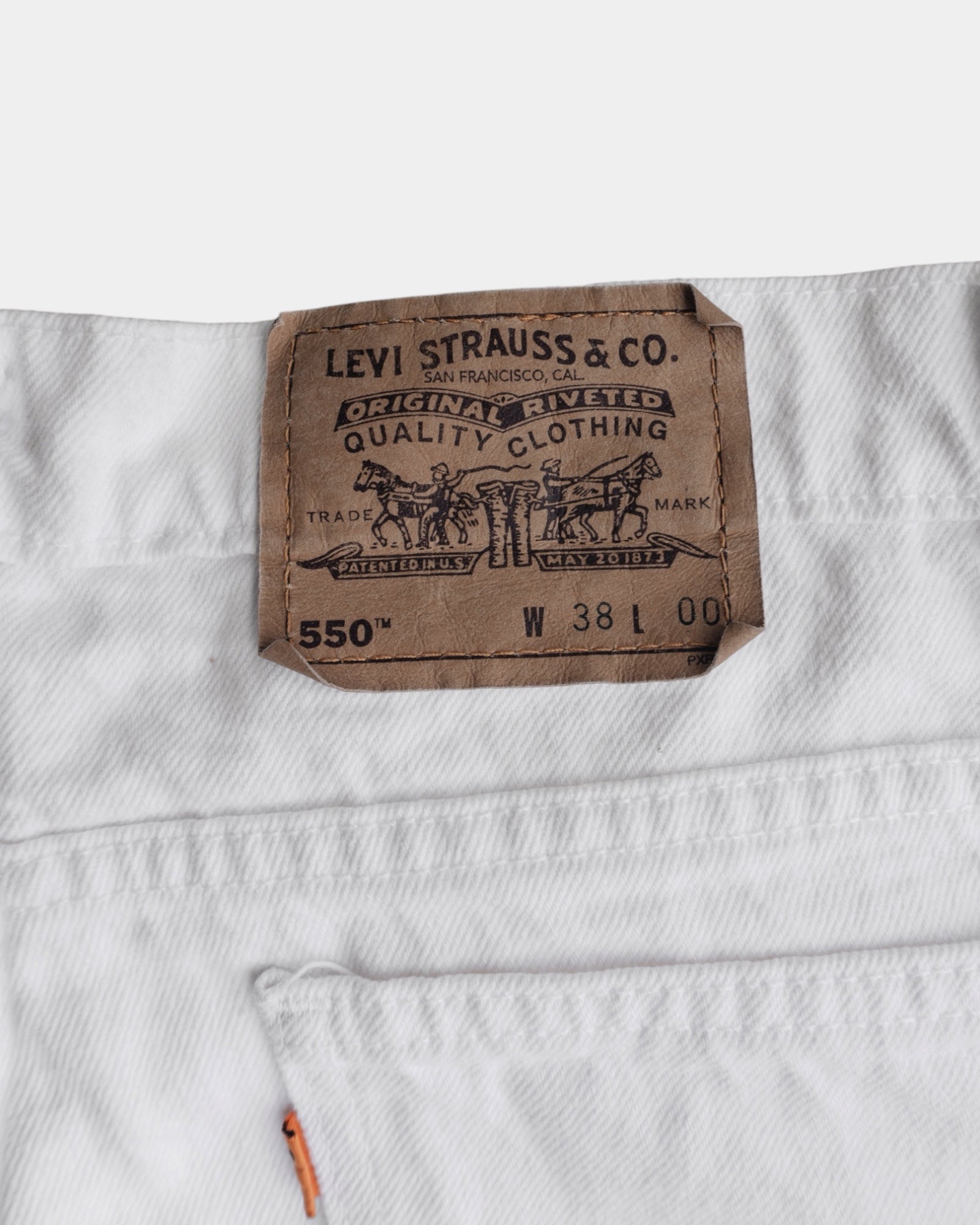 AMAZING LEVIS 550 WHITE JORTS - FIT 36