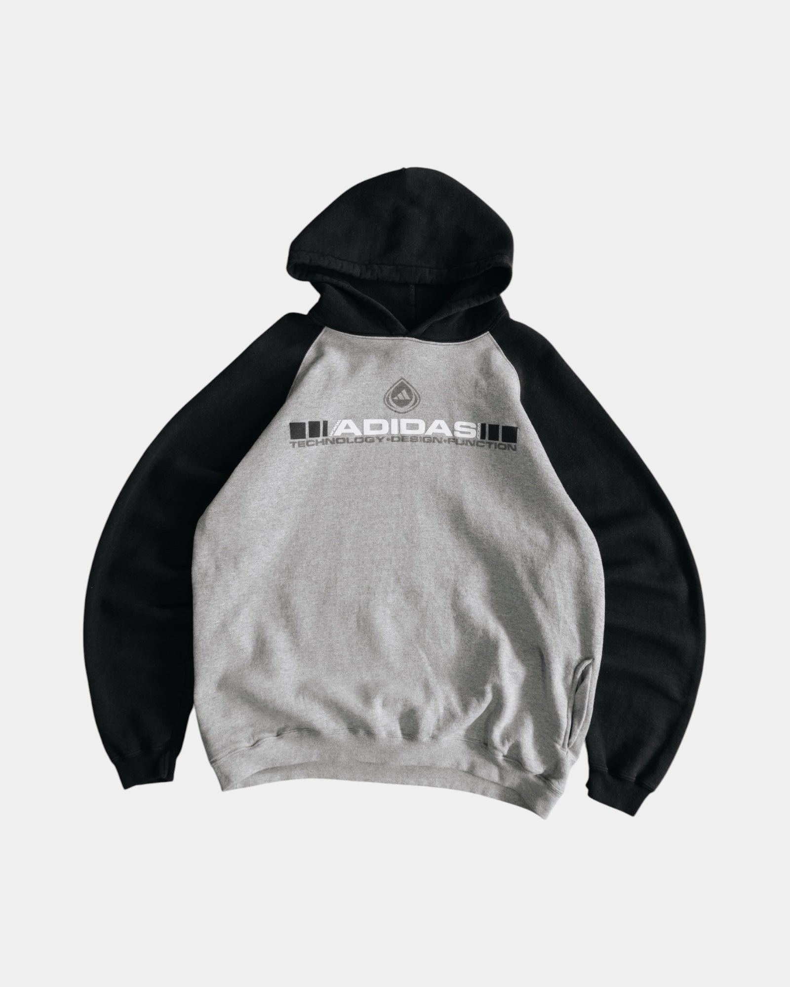 (BOXY L/XL) VINTAGE ADIDAS RETRO HOODIE