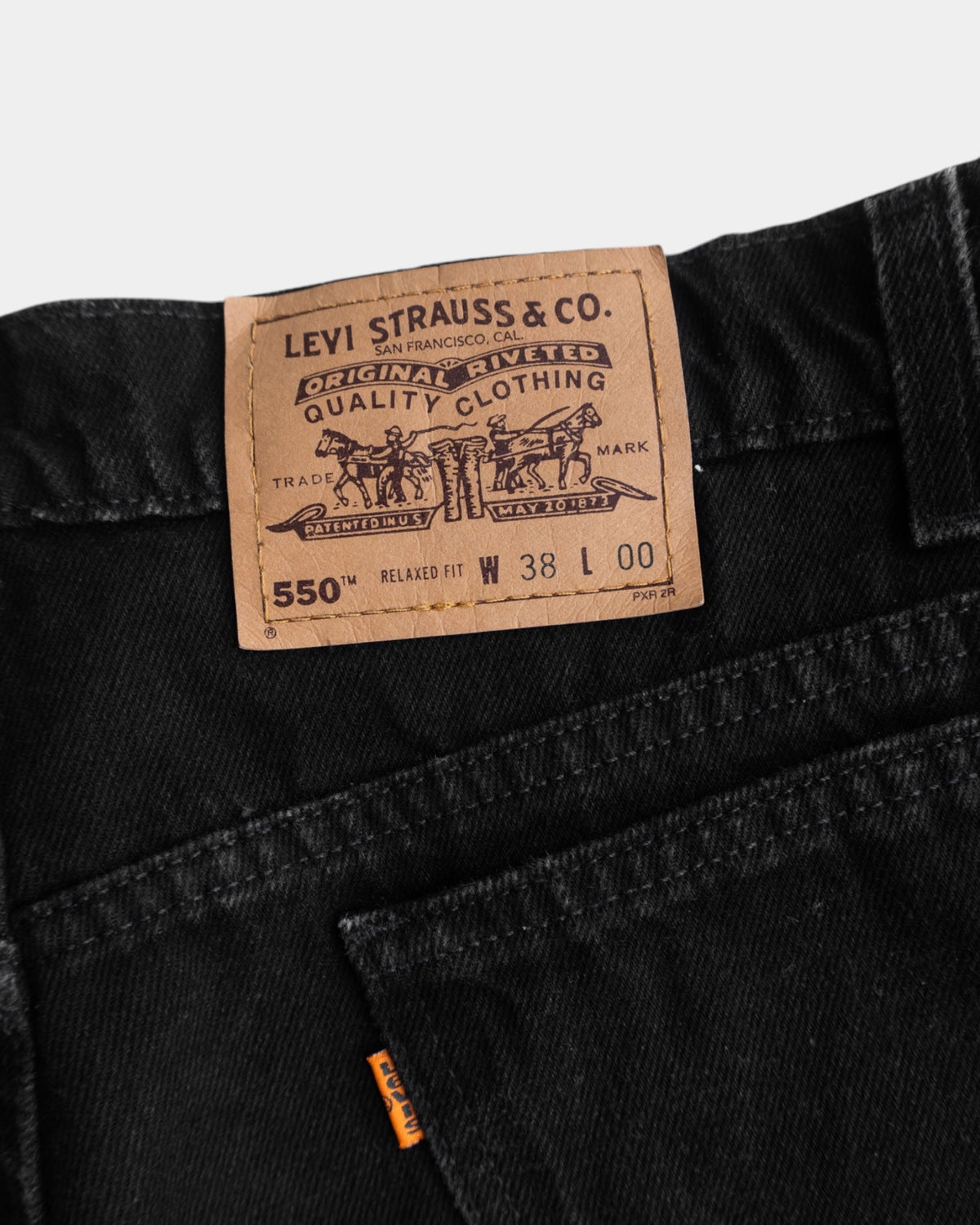 VINTAGE LEVIS SHORT - 38