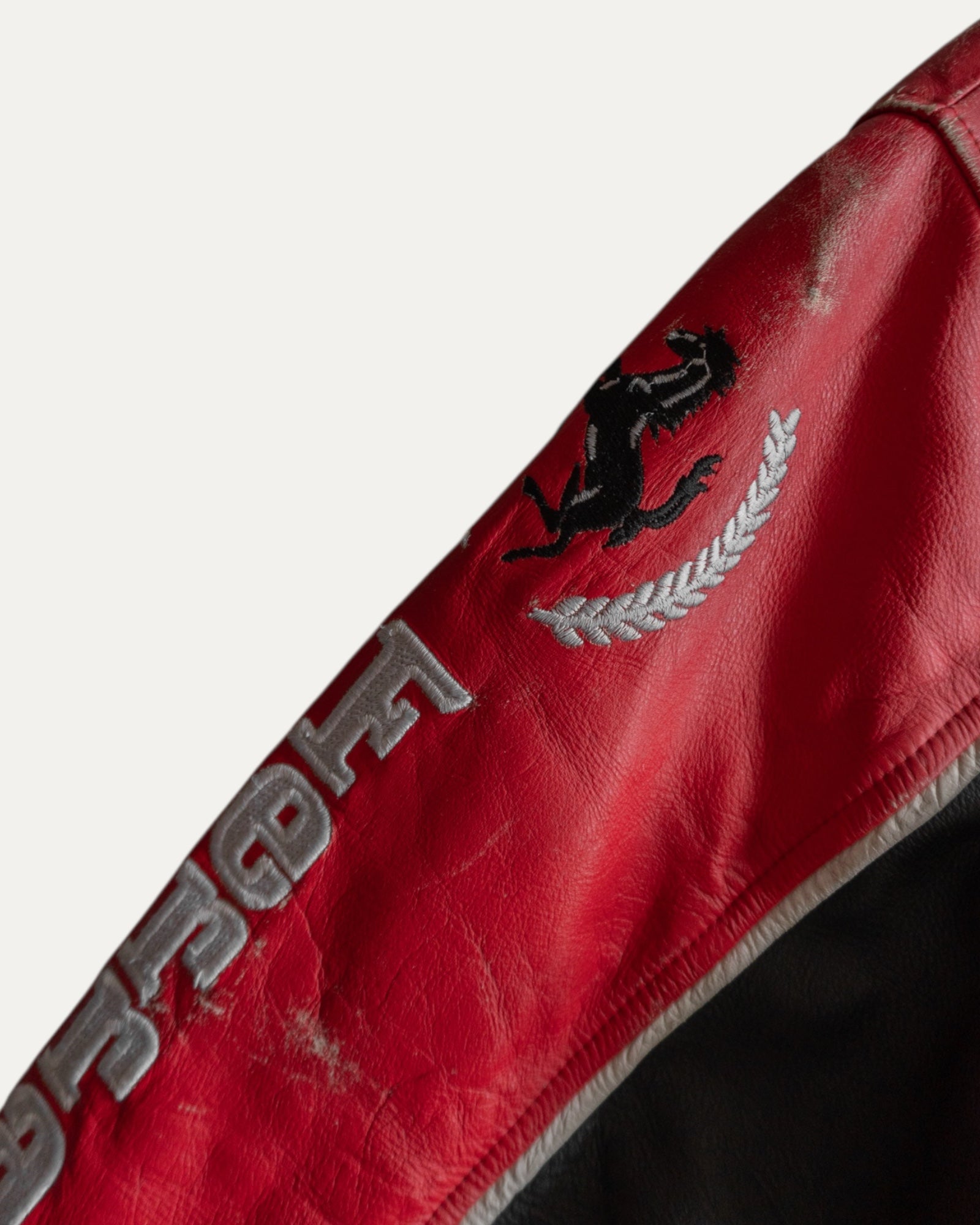 (M) 1990’S VINTAGE FERRARI RACING LEATHER JACKET