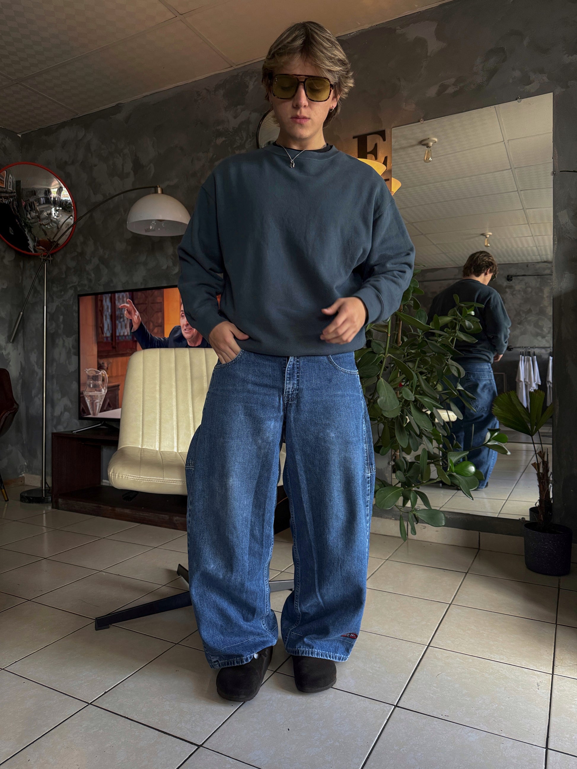 (L) UNIQLO BLUE GRAY CREWNECK