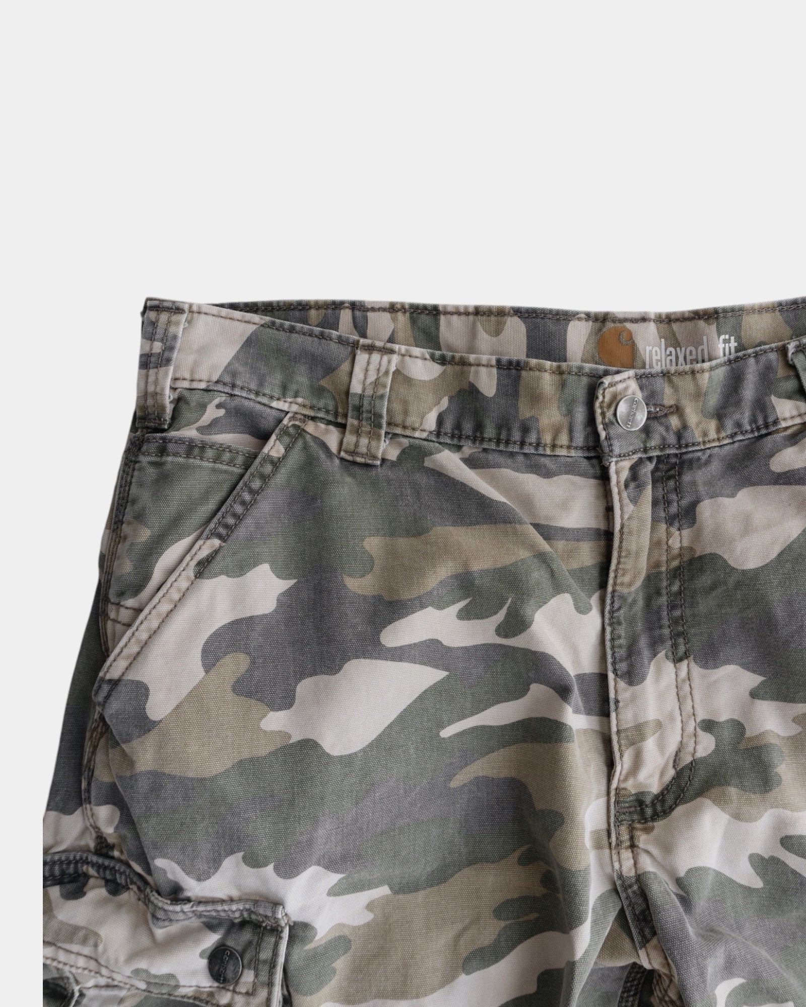 VINTAGE CARHARTT CAMO CARGO JORT - 36