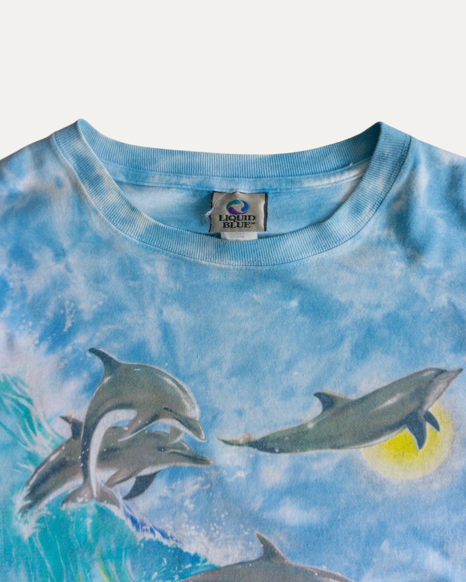 (XL) VINTAGE LIQUID BLUE DOLPHIN AOP OCEAN TEE