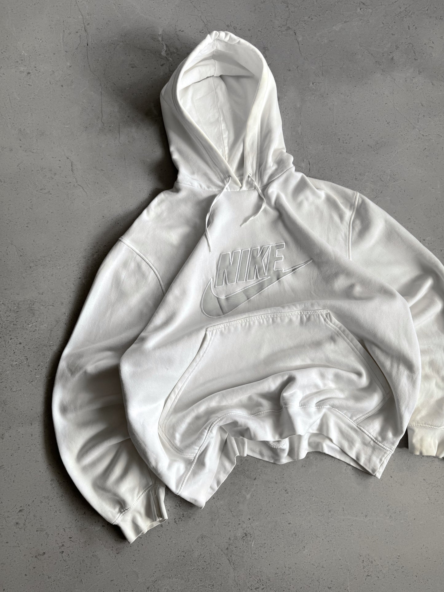 (XL) 2000’S VINTAGE NIKE WHITE HOODIE