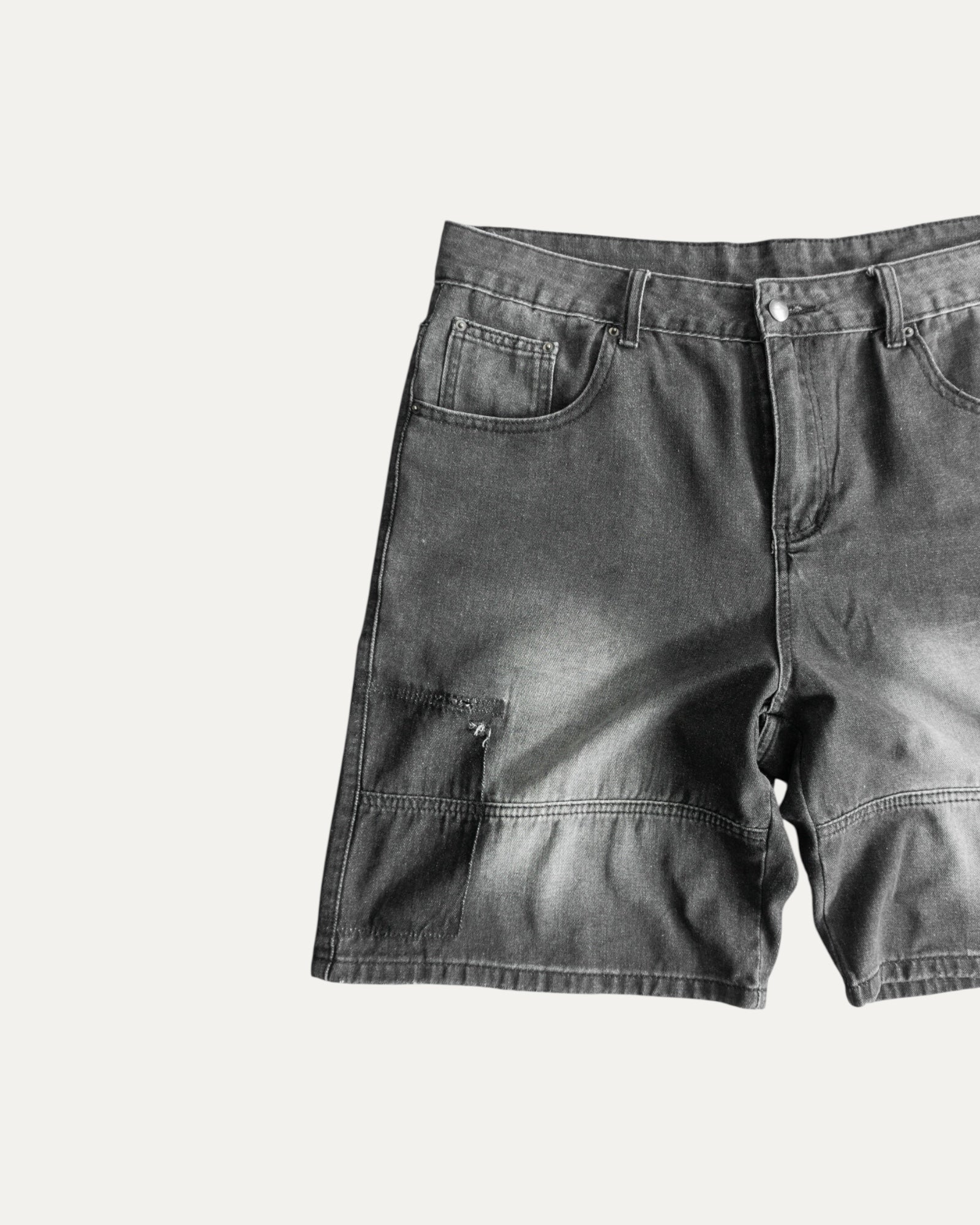 AMAZING FADED DISTRESSED JORTS - 36