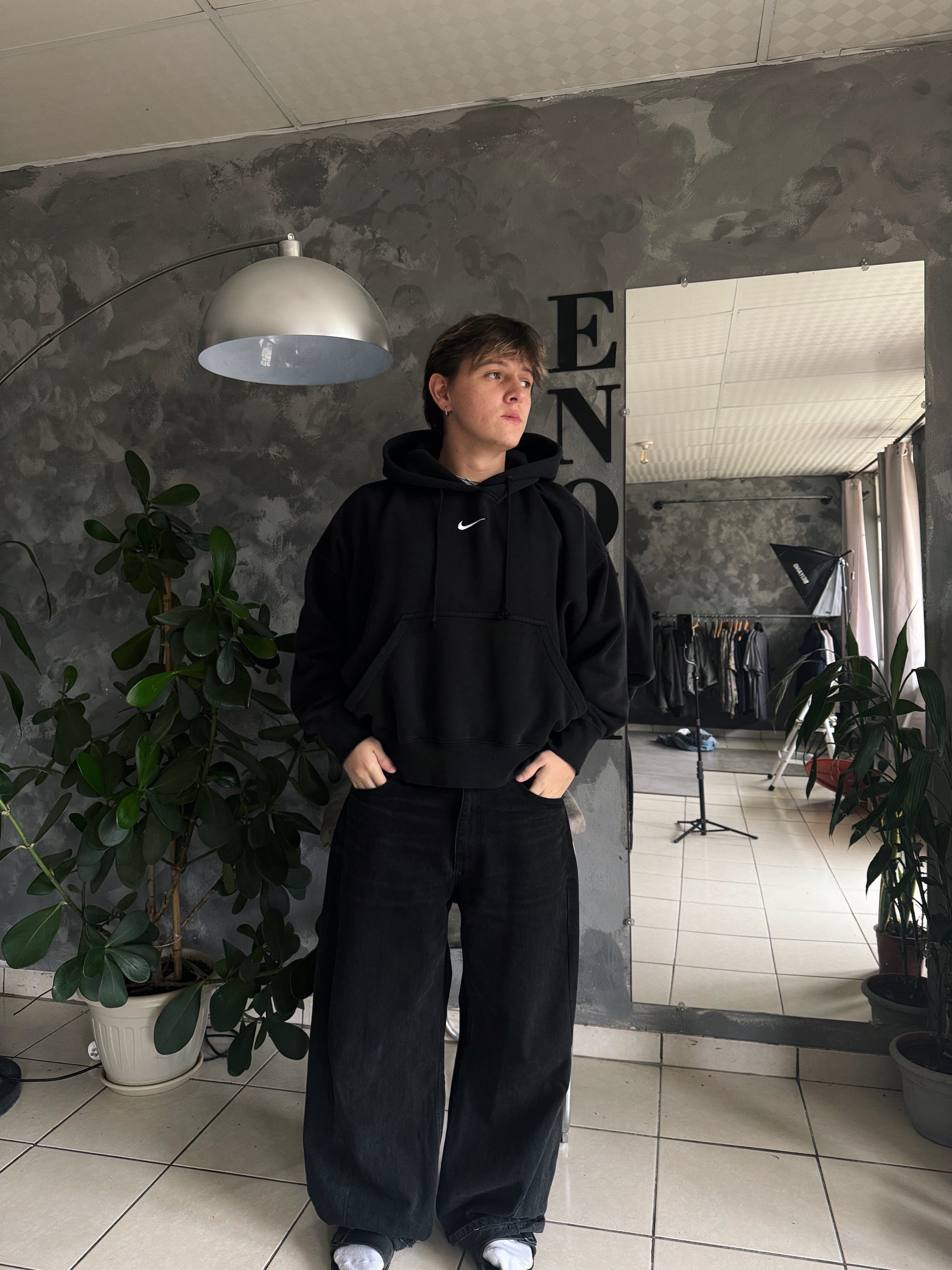 (BOXY M) NIKE CENTER SWOOSH HOODIE