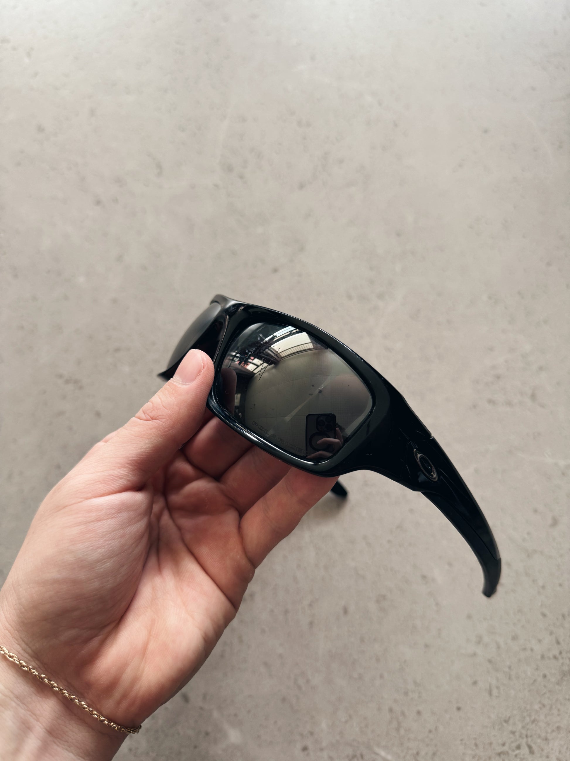 OAKLEY VALVE BLACK SUNGLASSES