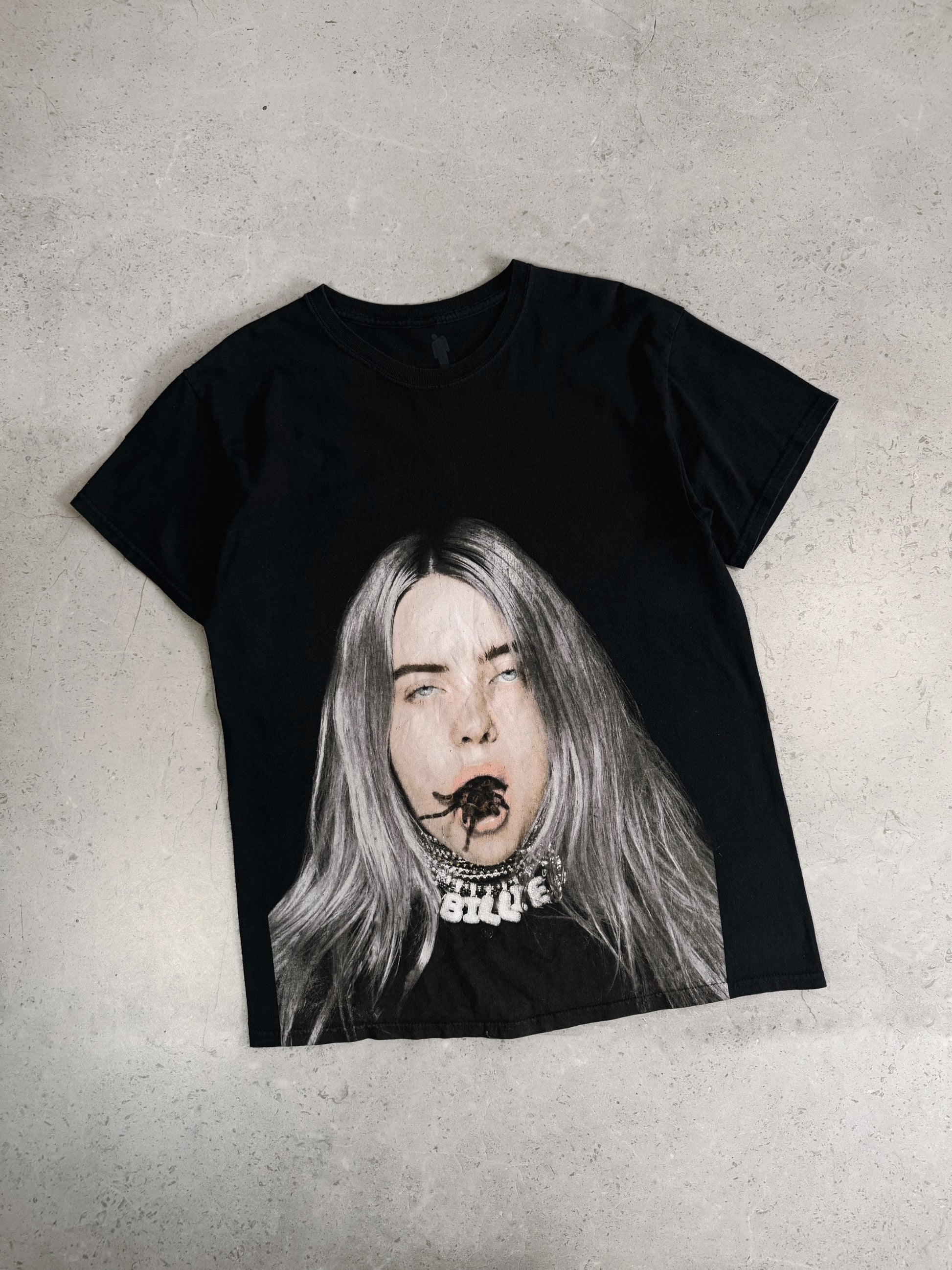 (L) BILLIE EILISH TARÁNTULA SPIDER MOUTH TEE