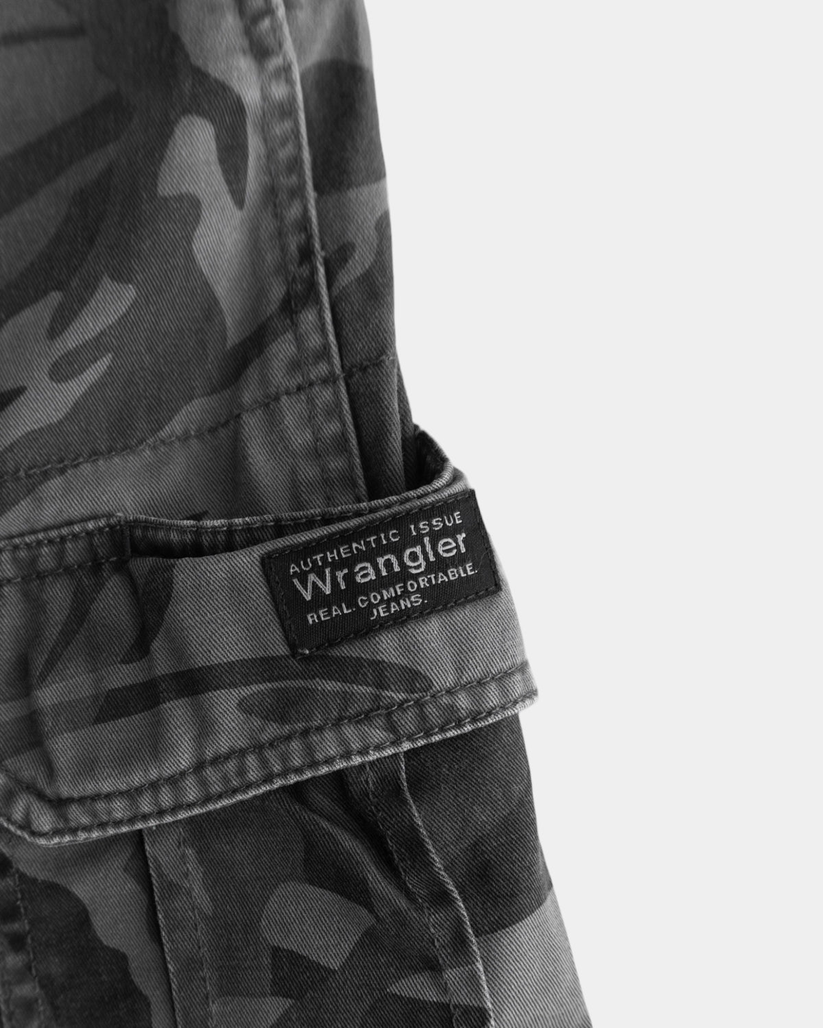 VINTAGE WRANGLER CAMO CARGO JORT - 34