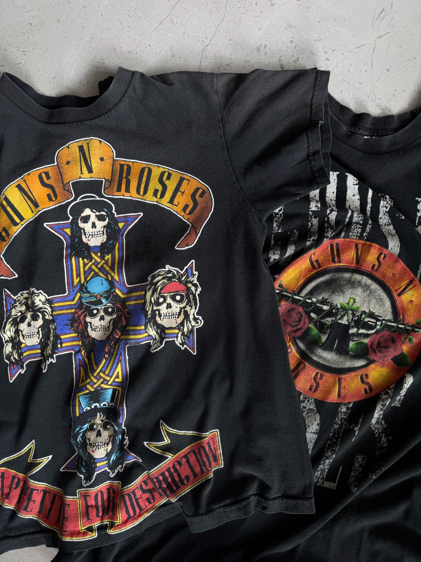 (S) VINTAGE GUNS AND ROSES BAND ROCK TEE