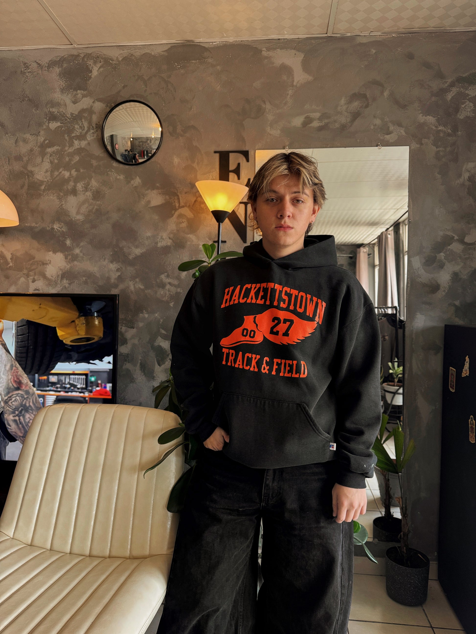 (L) 00’S VINTAGE RUSSELL HACKETTSTOWM HOODIE