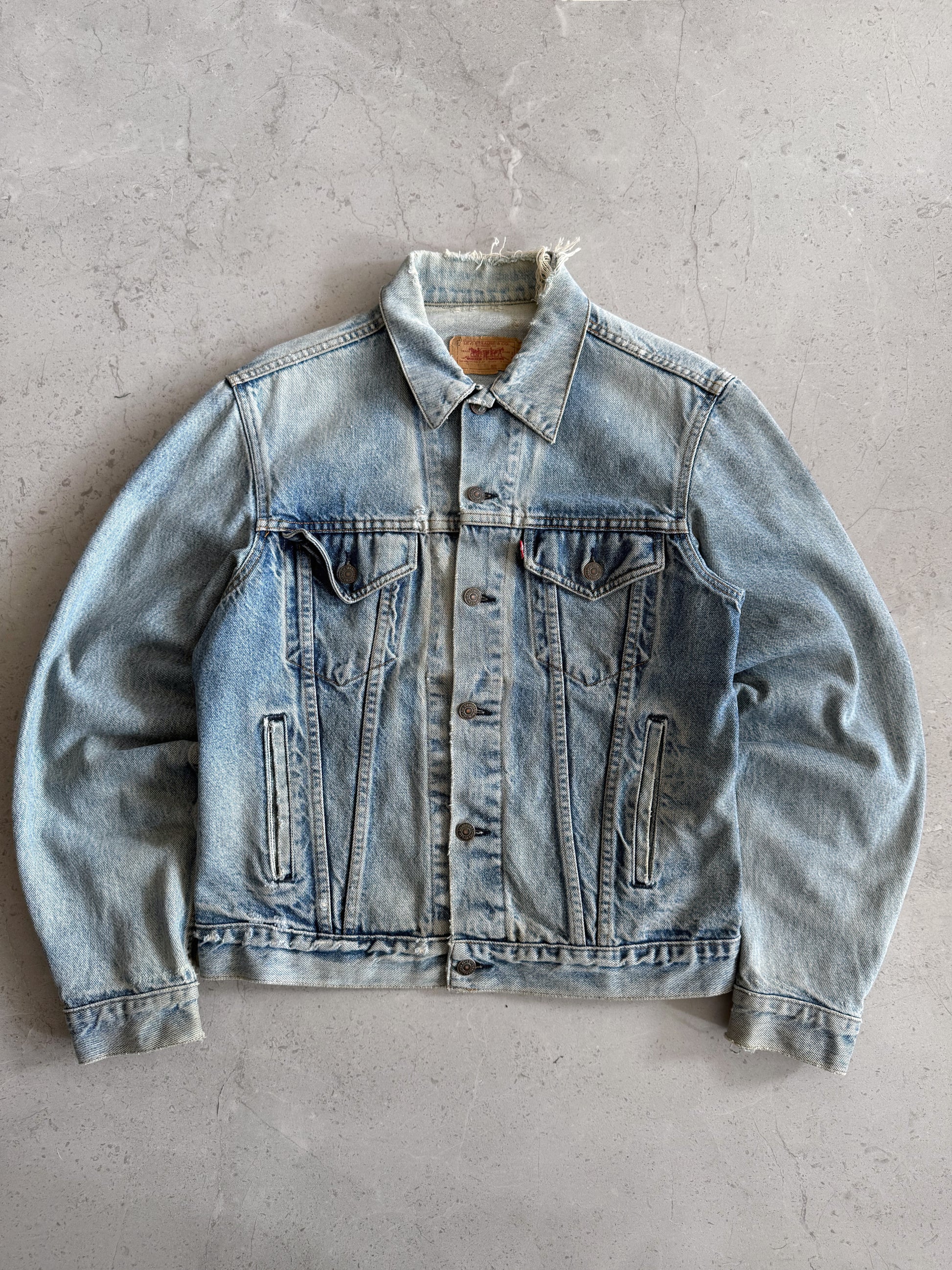 (M) 1980’S VINTAGE LEVIS DENIM TRUCKER FADED JACKET
