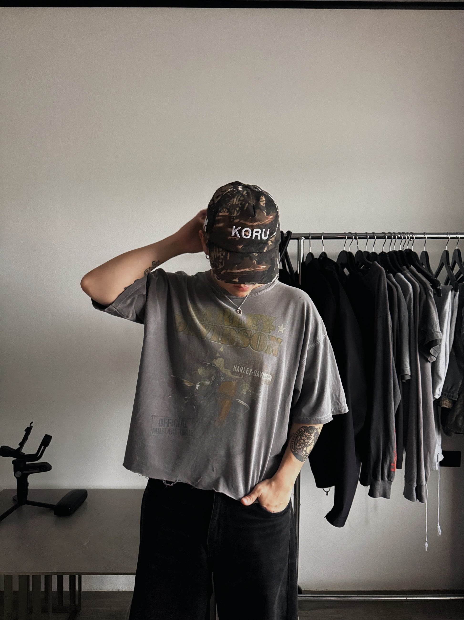 (BOXY M) VINTAGE HARLEY DAVIDSON SUN FADED TEE