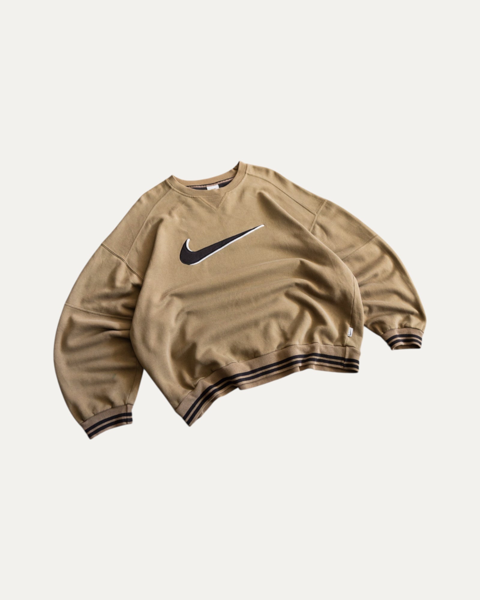 (FIT L) 90’S VINTAGE NIKE CREWNECK